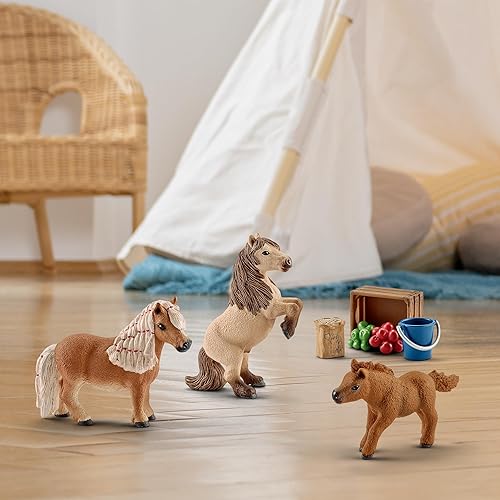 Miniatura 2 de Schleich Horse Club - Juego familiar de 8 piezas en miniatura de poni Shetland con 3 caballos y accesorios, figuras coleccionables de animales de