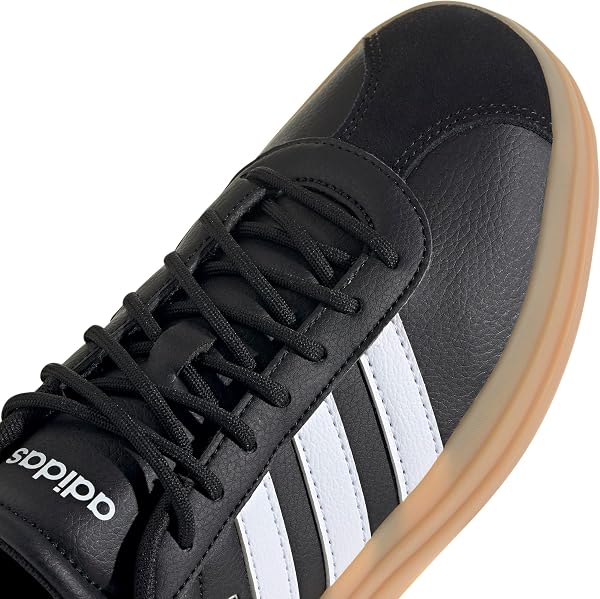 Visita la tienda de adidas adidas Women's Zapatilla VL Court Bold in use