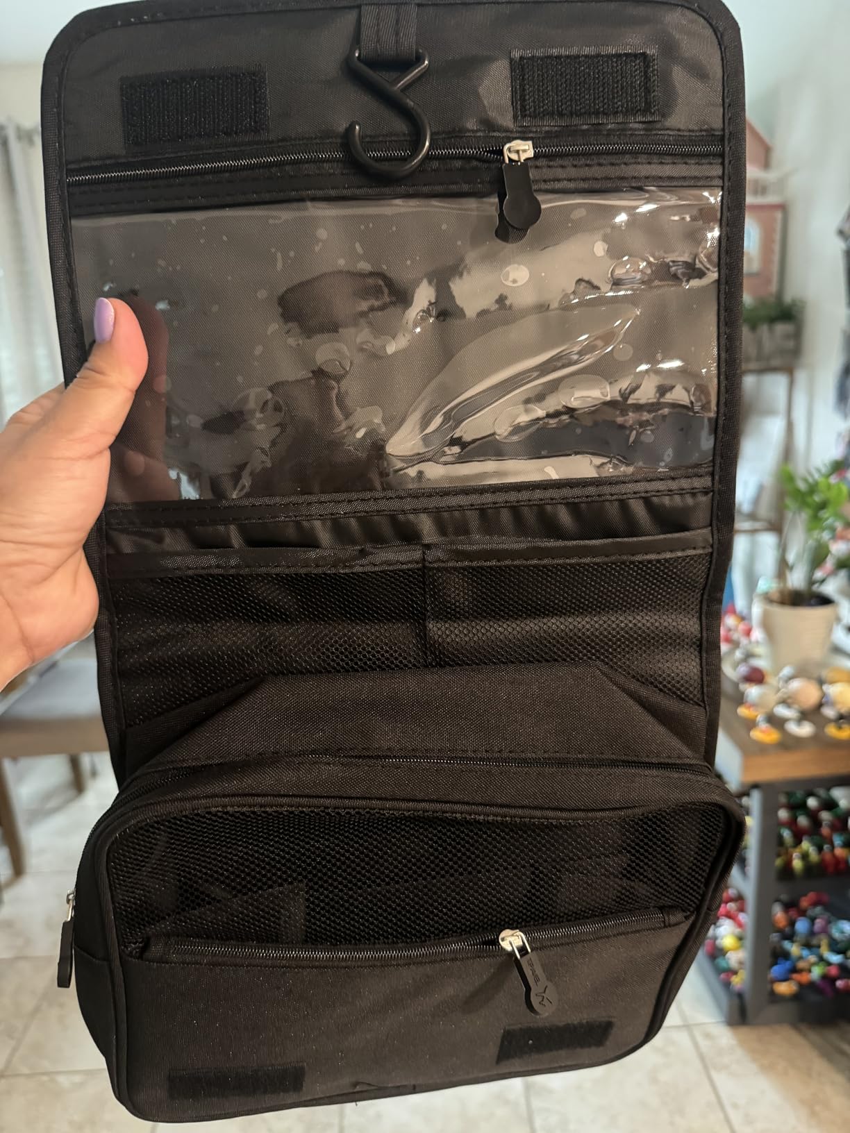 Lcsmaokin Large Capacity Toiletry Bag Travel Bag with Hanging Hook for Men and Women Waterproof Travel Cosmetic Bag Bathroom Storage Bag for Brushes Set,Full-Sized Shampoo,Toiletries,Accessories-Black 0.49 lbs