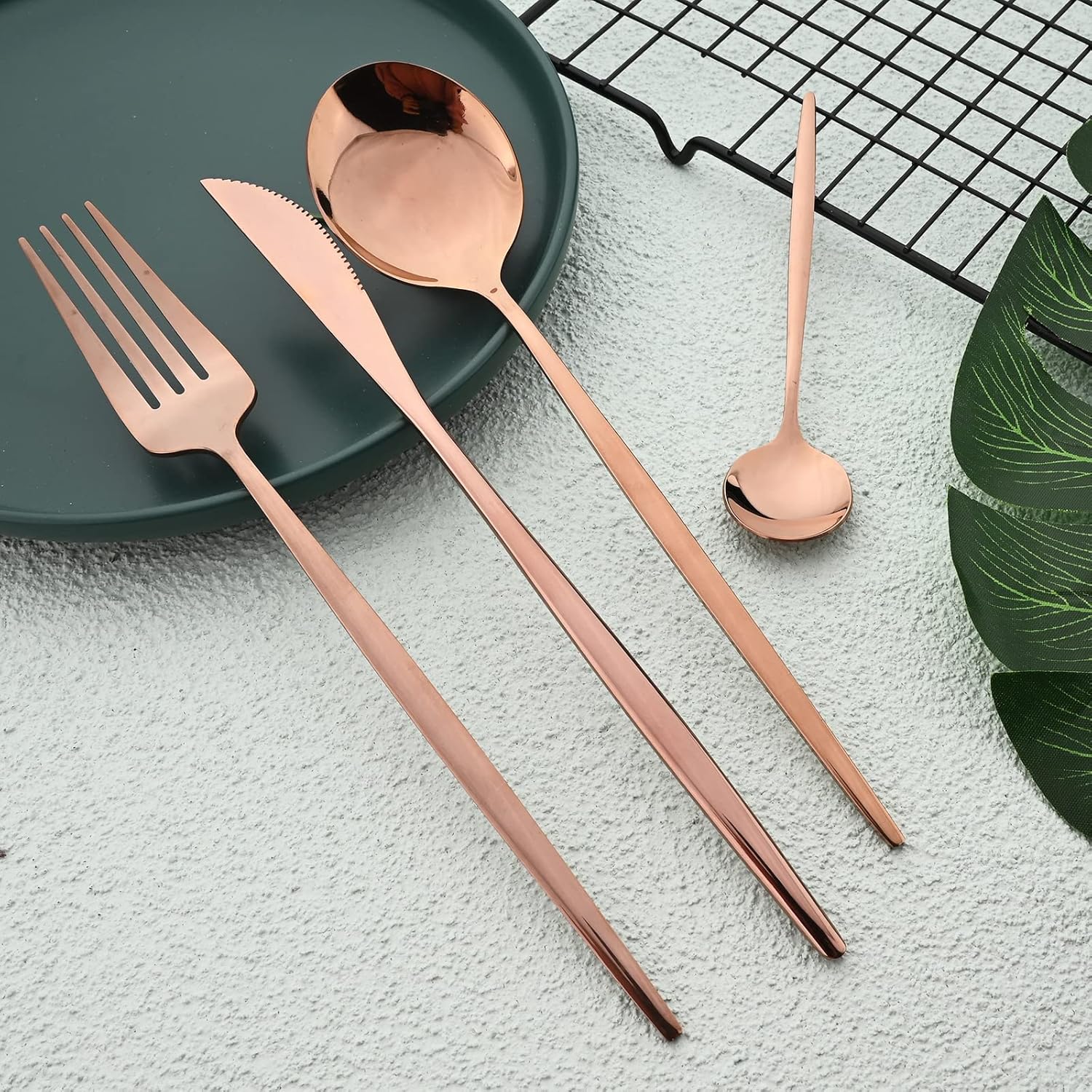 24pcs Silverware Flatware Sets, Mirrored Stainless Steel Cutlery Set, Spoons Forks Knives, Modern Design,service for 6 - Rose Gold