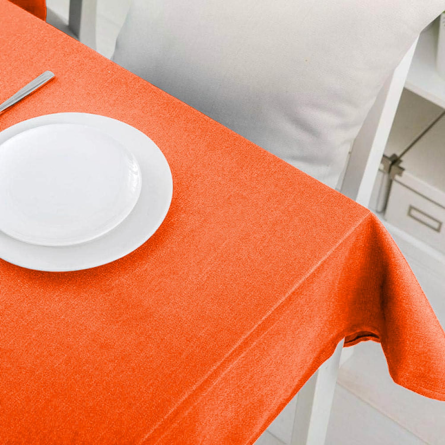 Set 100 Pezzi Tovaglia | Tovaglia Coprimacchia | Tovaglie per Ristorante | Tovaglia Monouso | Tovaglia per Feste | Tovaglia da Tavolo | Tovaglia in TNT 100x100cm, Arancio