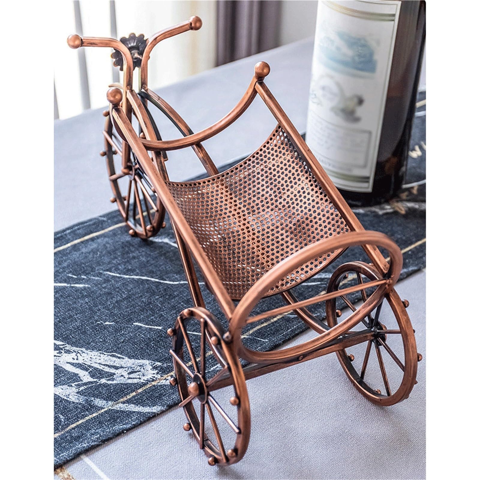 Uchwyt na wino Stojak na wino z kutego żelaza w stylu vintage, trójkołowy Kuchnia