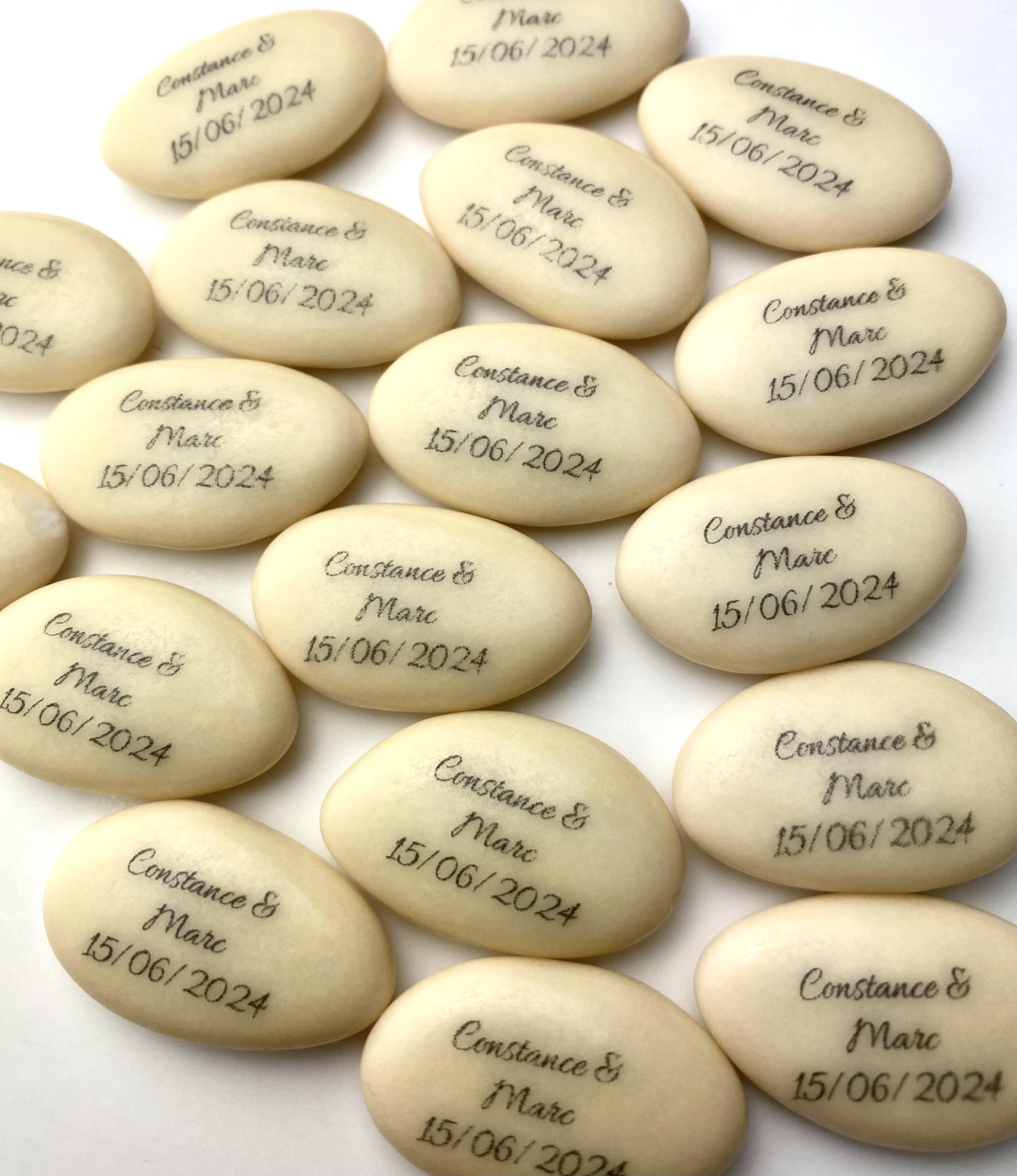 Dragées chocolat personnalisées avec votre texte 400g - Plus de 20 coloris au choix - pas cher - environ 150 dragées 71% de cacao - Fabrication artisanale en France (Beige) - 2