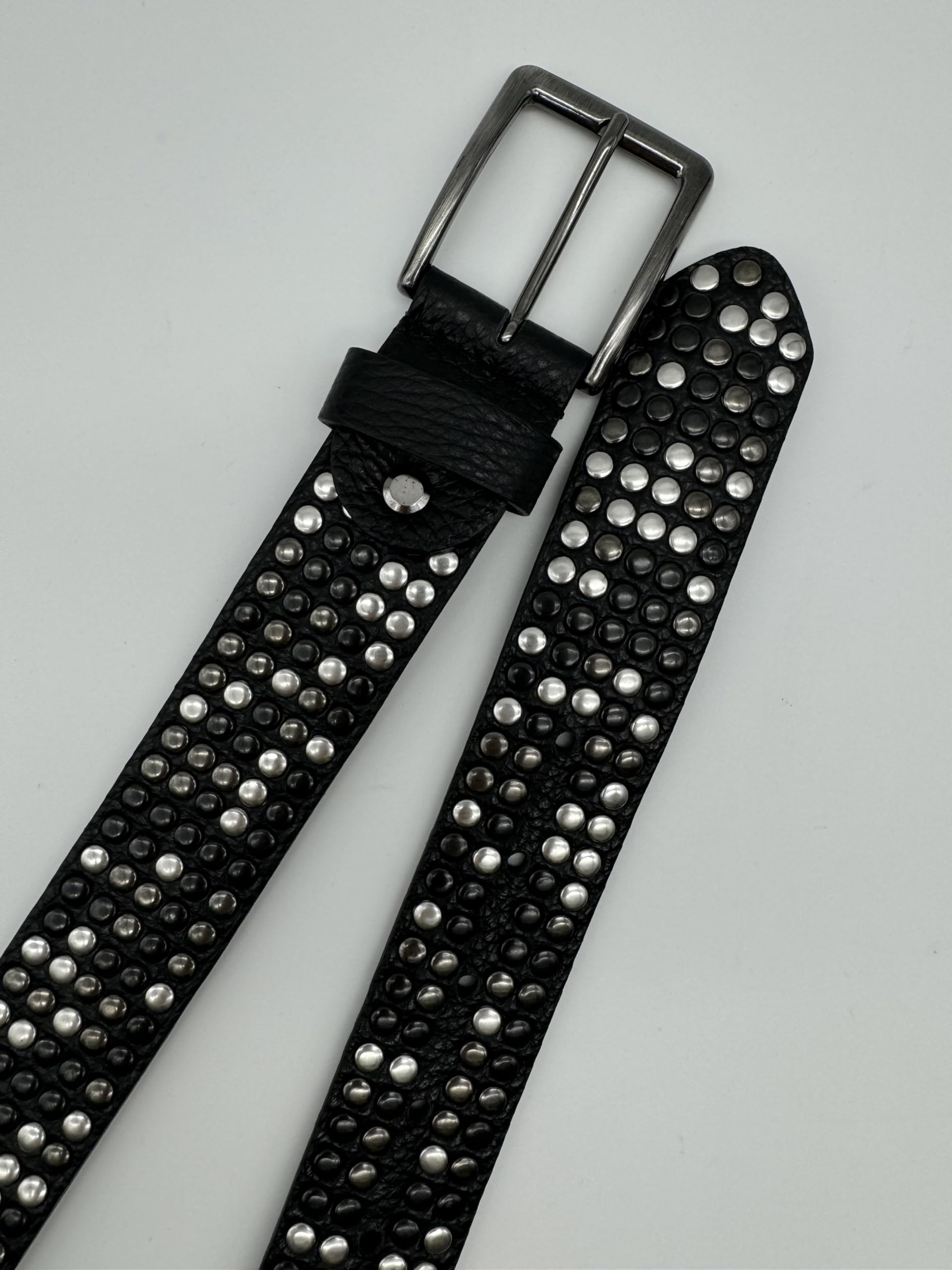 PASSIONE Cintura in Vera Pelle con Borchie Argento - Alta 3,5 cm - Stile Rock, Accorciabile, Artigianale, Alta Qualità - Accessorio Unisex