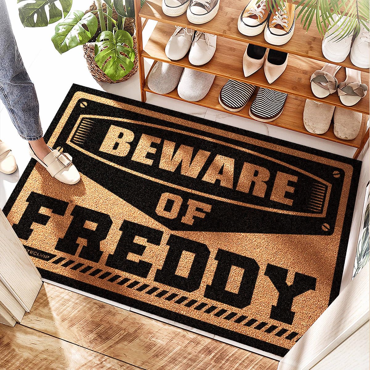 Tapis sous porte d'extérieur Beware Of Freddy avec drainage anti-dérapant