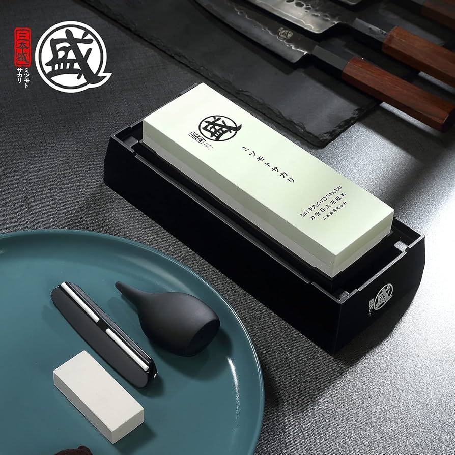 マキリ　小刀　砥石セット Amazon.co.jp: マキタ ガイドルールホルダセット品 194936-4