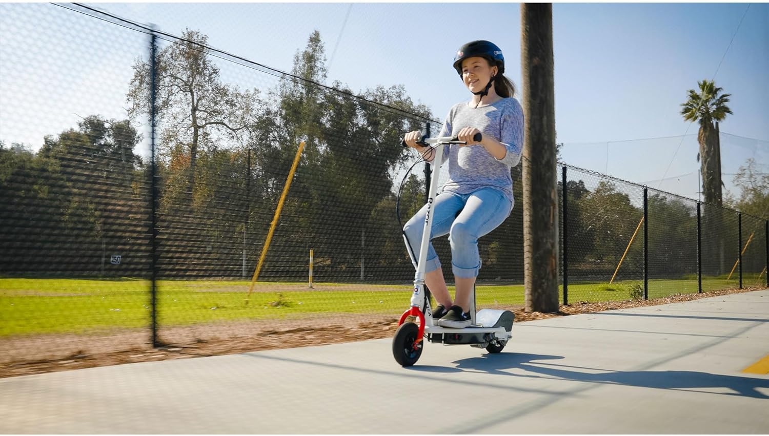 Razor E200S Seated Electric Scooter (Green, 37 x 16 x 42-Inch)