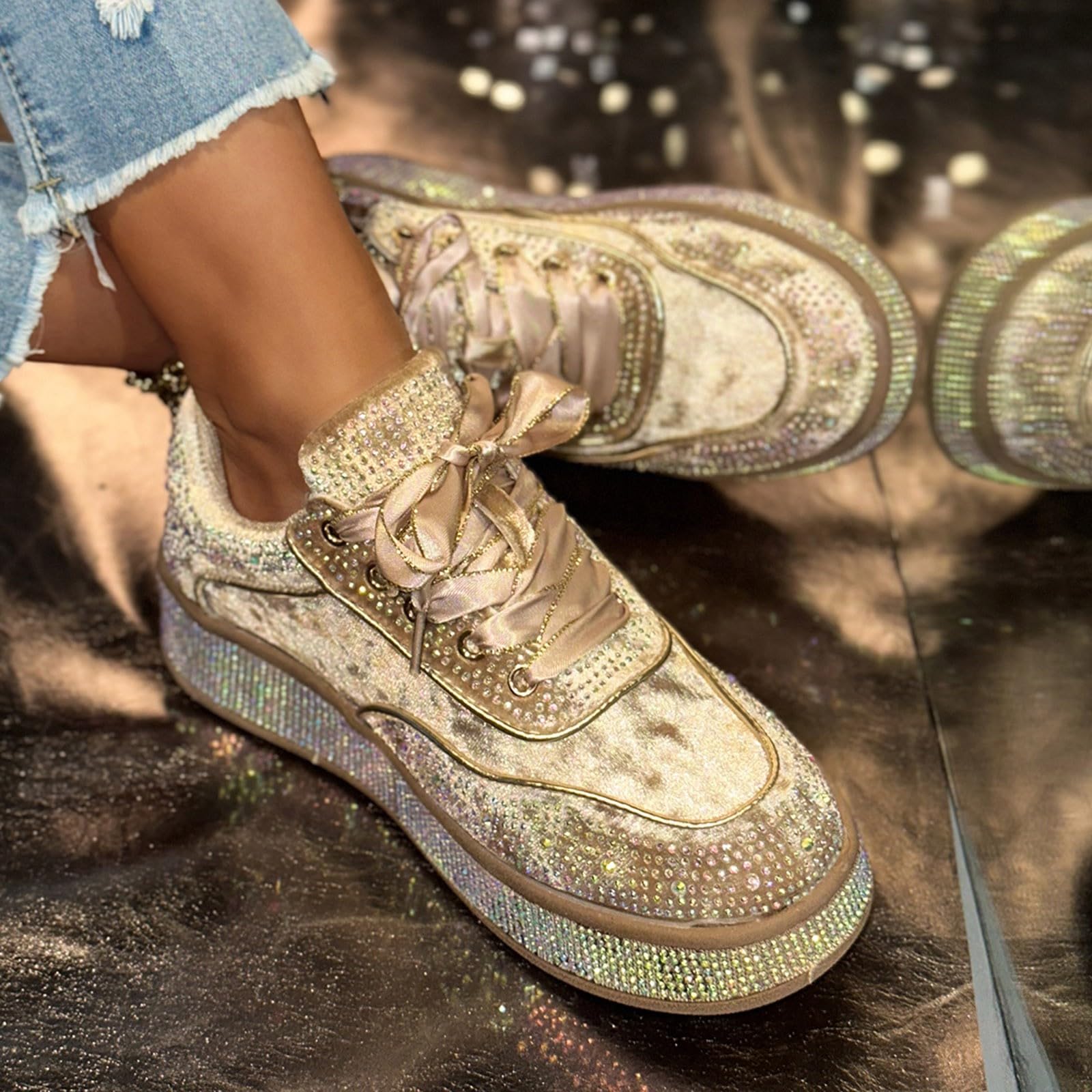 Zapatillas Deportivas de Plataforma con Brillantes de imitación, Ideales para un Estilo Casual y Deportivo. Diseño cómodo, Ligero y fácil de Poner para Uso Diario.