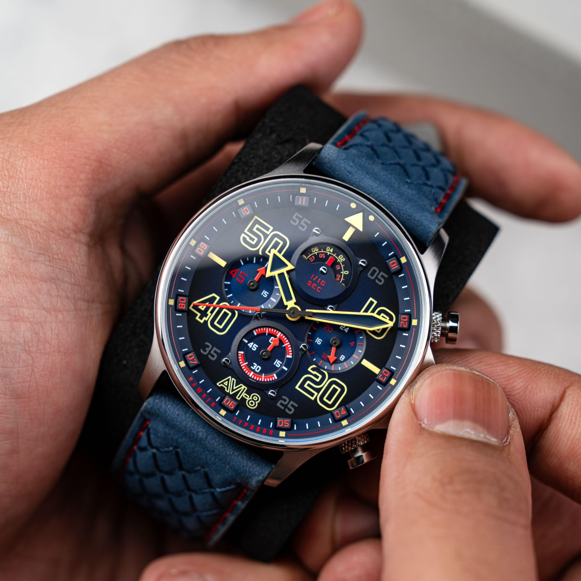 AVI-8 Orologio cronografo Hawker Typhoon Coningham da uomo 42 mm D-Day 80 edizione limitata con cinturino in pelle AV-4093