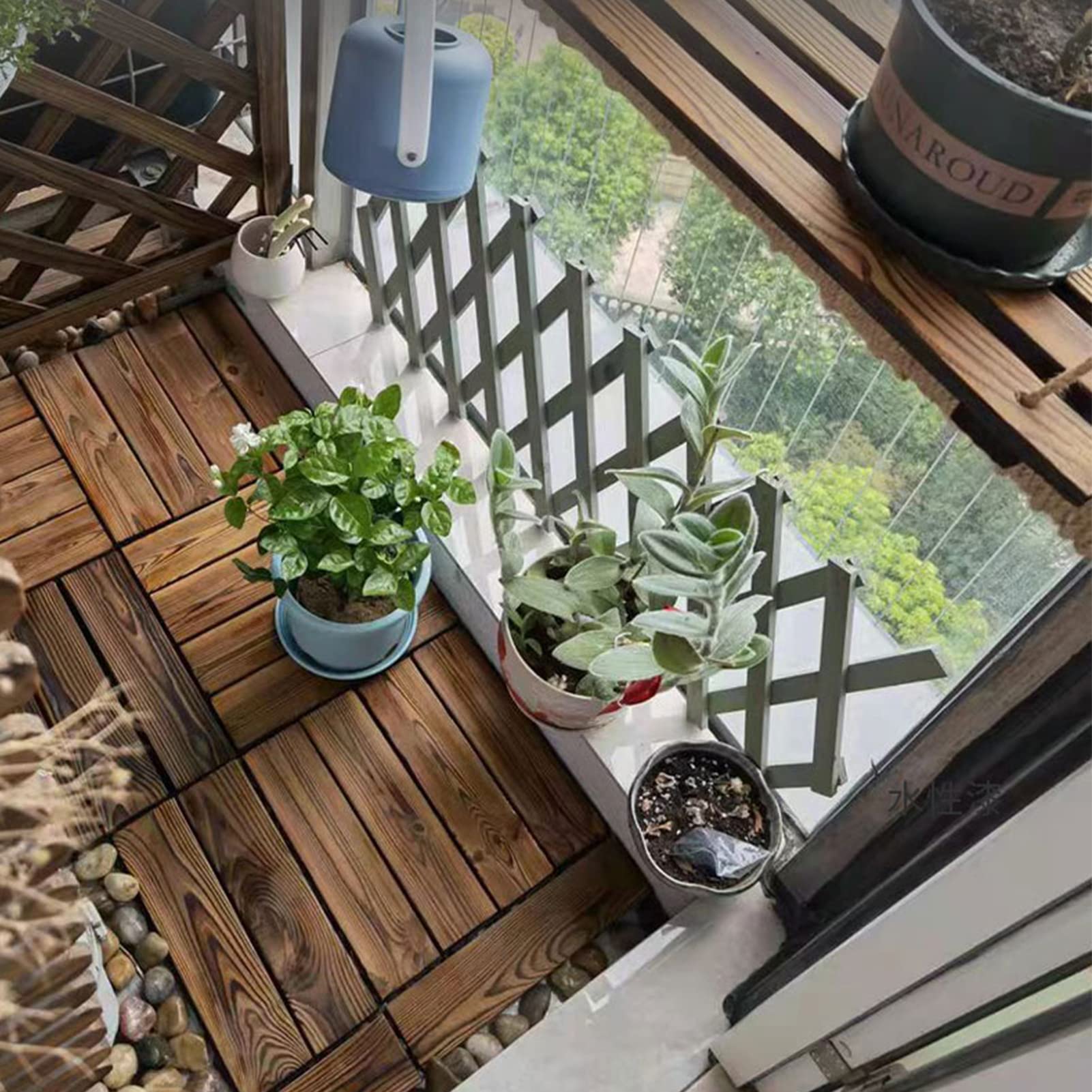 SUNGOOYUE Piastrelle per Pavimenti in Legno per Esterni Blocchi per Pavimento in Pino Canfora Naturale 10 Pezzi Base a Vite Aggiornata Piastrelle per Ponte Ad Incastro Facili da Installare per Balcone