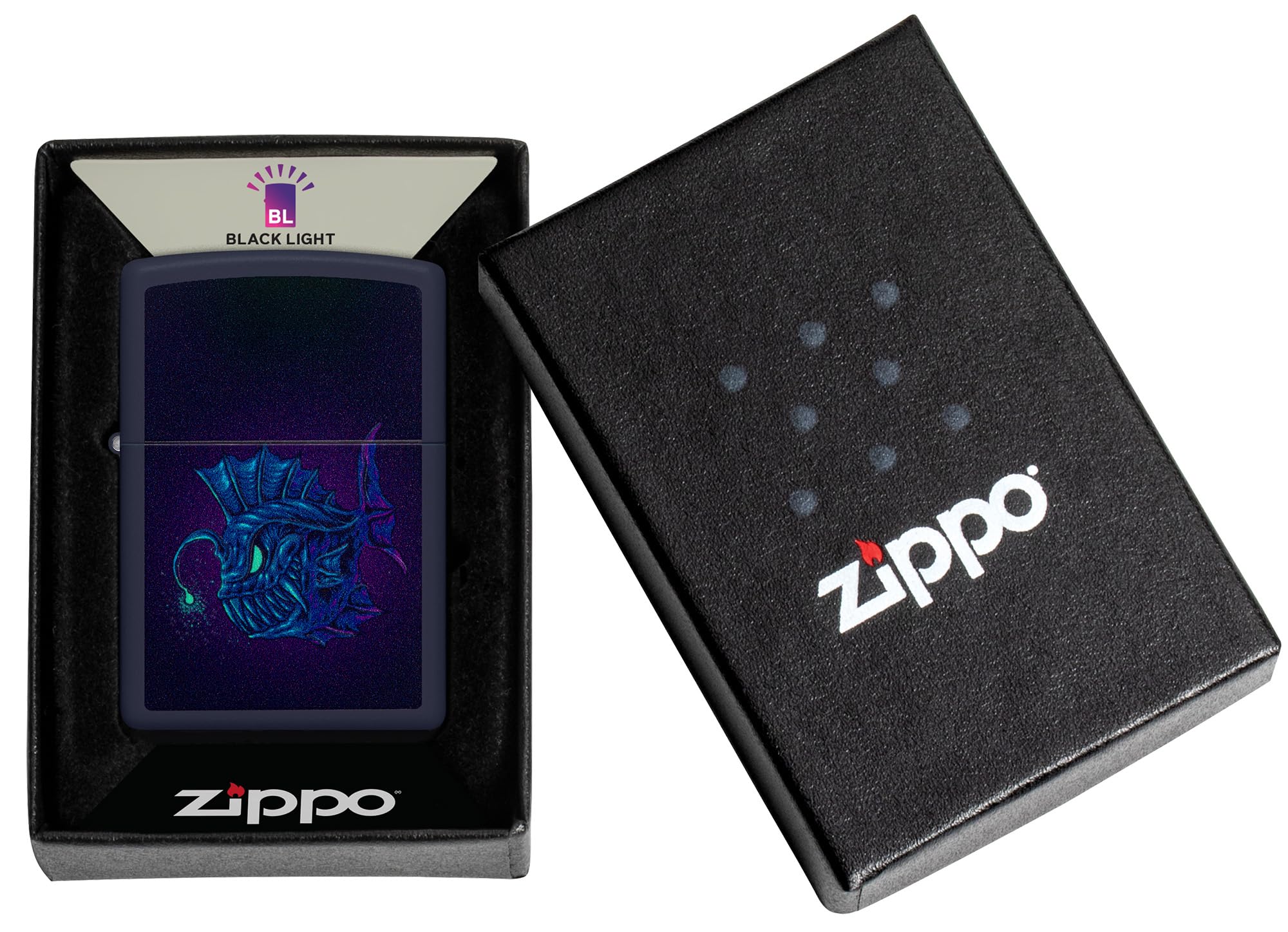 Zippo Sturmfeuerzeug Angler Fish Navy Matte Finish Black Light Effekt Nachfüllbar Windfest Made in USA