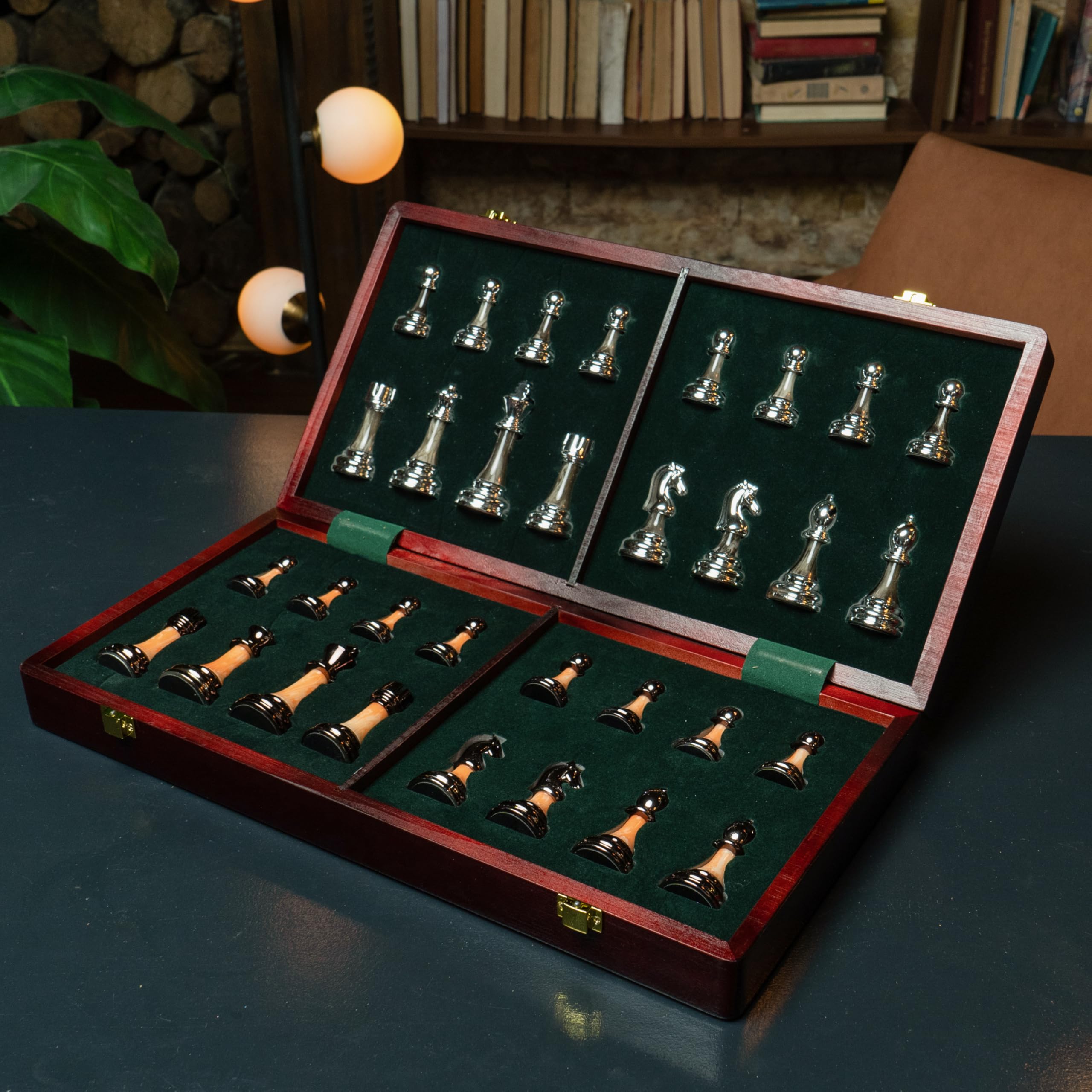 Premio Scacchiera in Legno - Scacchiera Pieghevole con Pezzi di Scacchi Appesantiti in Acrilico - Set di Scacchi in Legno Fatto a Mano - Giochi di Societa per Adulti