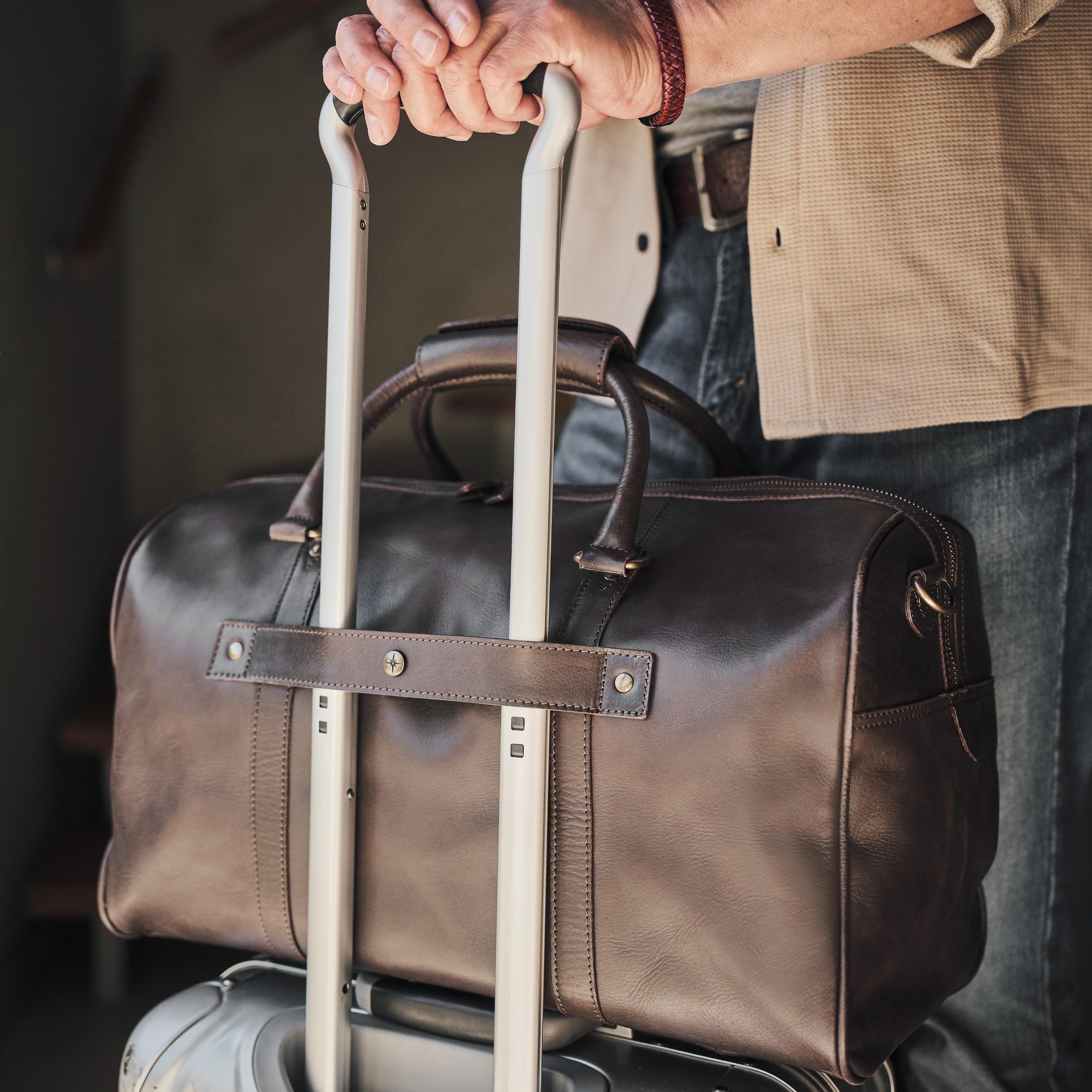 DRAKENSBERG Leder Weekender 'Mitch' 46cm Reisetasche Handgepäck 25L Kaffee-Braun