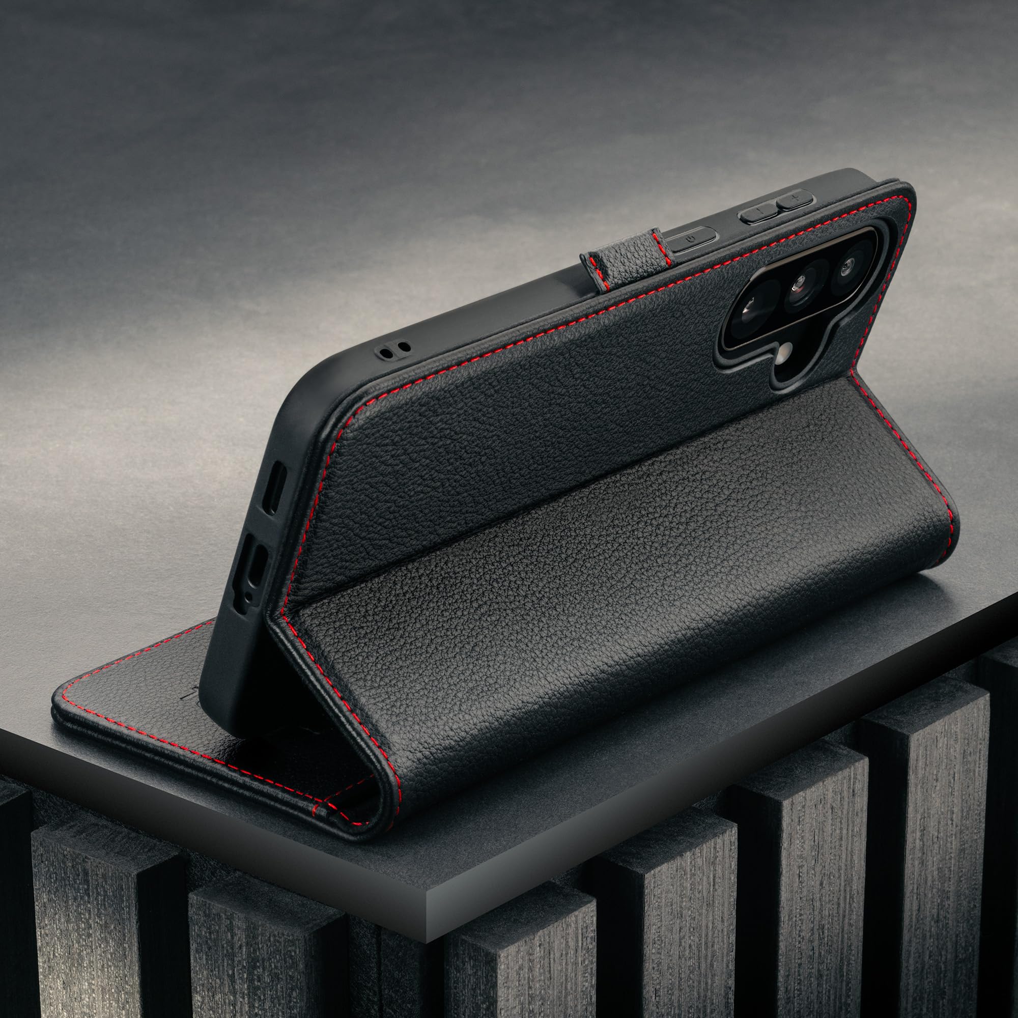 TORRO Hülle kompatibel mit Samsung Galaxy A57 5G 2026 - Premium Leder Hülle mit Standfunktion und Kartenfächern (Schwarz)