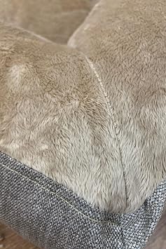Pet Dreams Akita Lüks Sertifikalı Peluş Kumaş Büyük Irk Kedi/Köpek Yatağı, Kaymaz Altlık (Bej, 90x65x15cm)