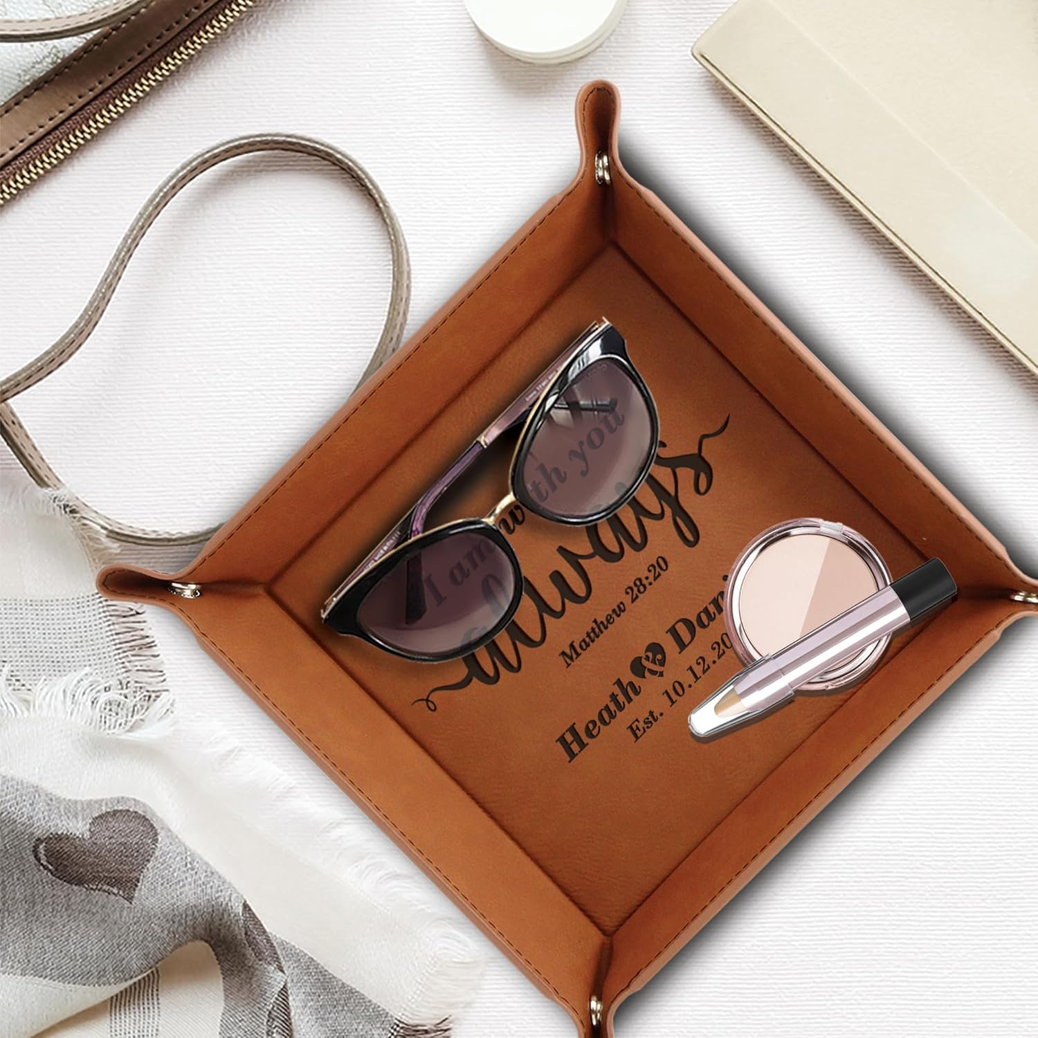 BELLA BUSTA-I am with you always (Matthew 28:20)-Engraved Leather Valet Tray-Christmas Gift (Rawhide)