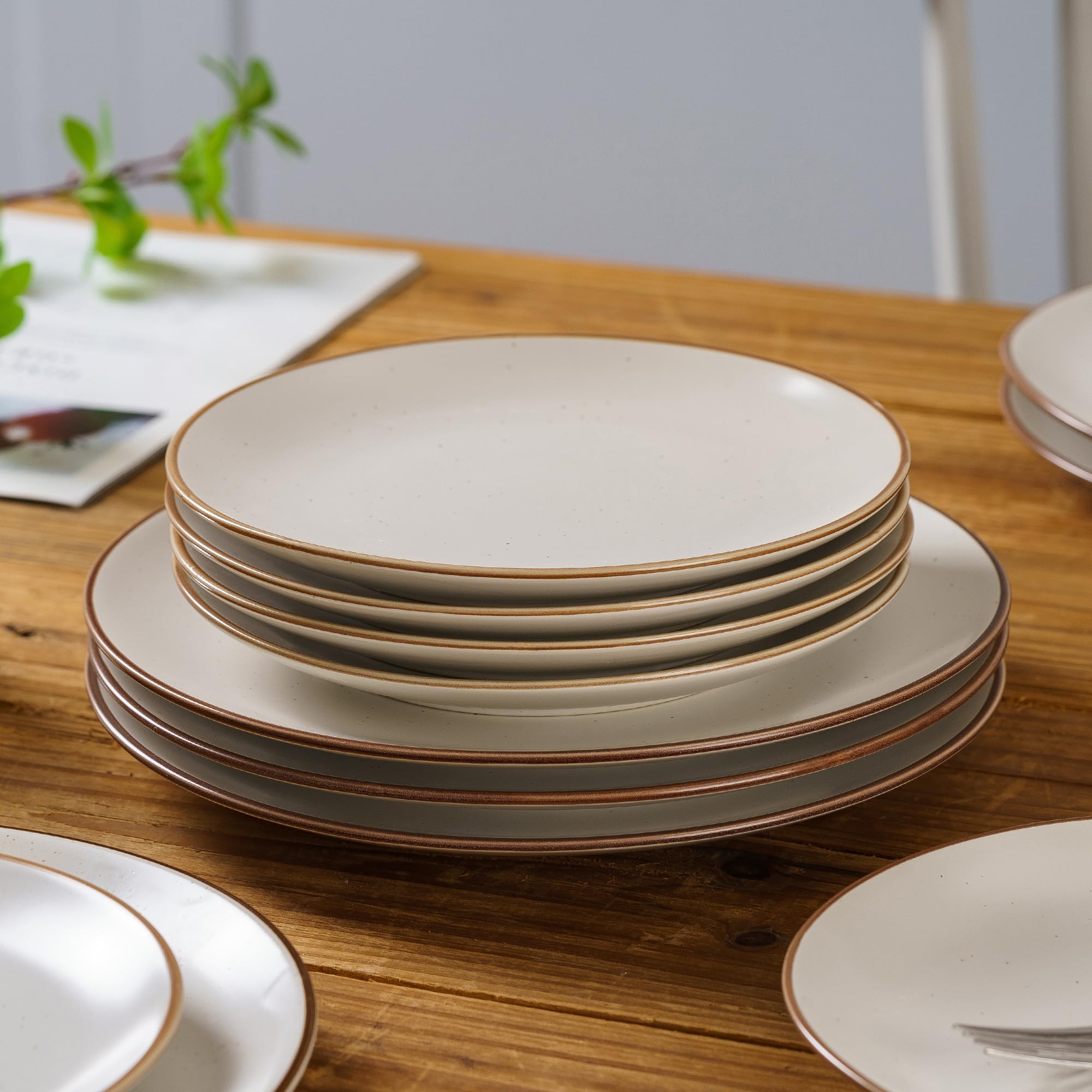 Juego de 6 platos de cerámica para servir de porcelana de 8 pulgadas, aptos para microondas, horno y lavavajillas, resistentes a los arañazos, blanco vainilla rústica, regalo de inauguración de la