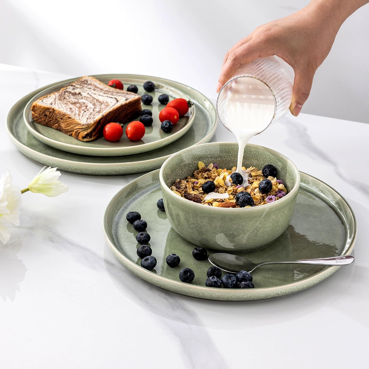 amorarc stoneware dinnerware sets,round reactive glaze ceramic plates and bowls sets,highly scrath resistant | dishwasher & microwave safe,service for 8 dishes set (24pc) oliver green service for 8