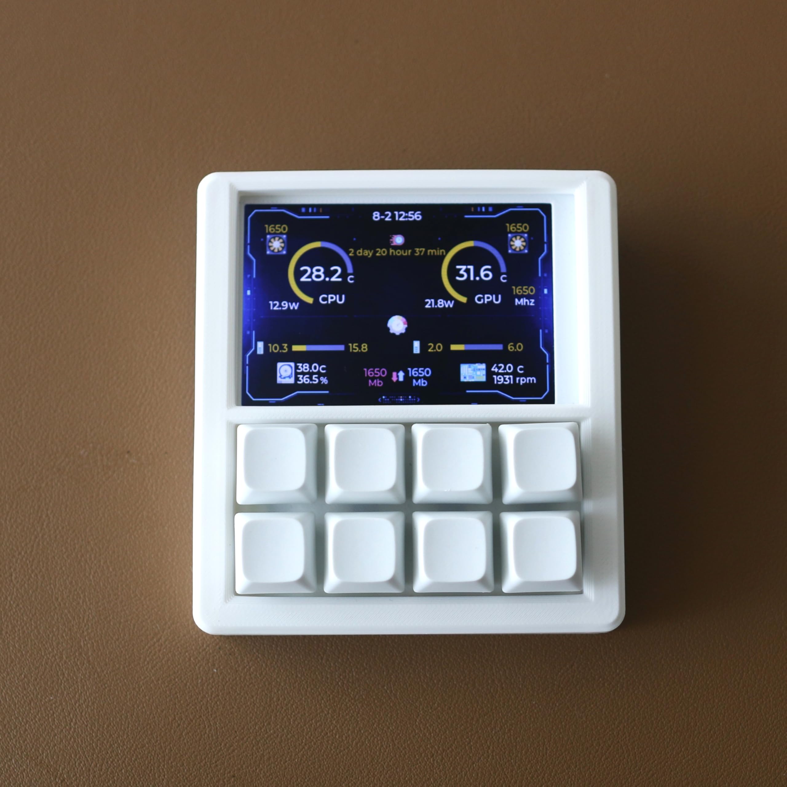Mechanisches Makropad mit 8,9 cm (3,5 Zoll) TFT-Bildschirm, 8 programmierbare Tasten, ESP32-betriebene benutzerdefinierte Tastatur, treiberfreies HID für Streamer und Designer, Open Source