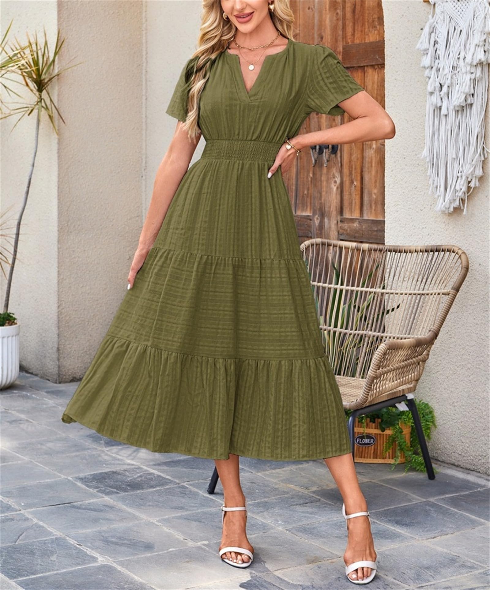 Vestido Largo Maxi de Verano para Mujer 2026 con Cuello en V, Manga Corta, Fruncido, Volantes escalonados y caída fluida. Ideal para Fiestas en la Playa.