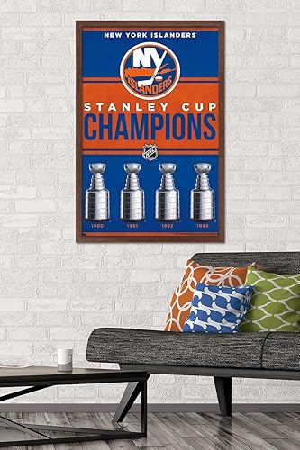 Miniatura 2 de Trends International NHL New York Islanders - Póster de pared Champions 23, 22.37 x 34.00 pulgadas, versión enmarcada de caoba