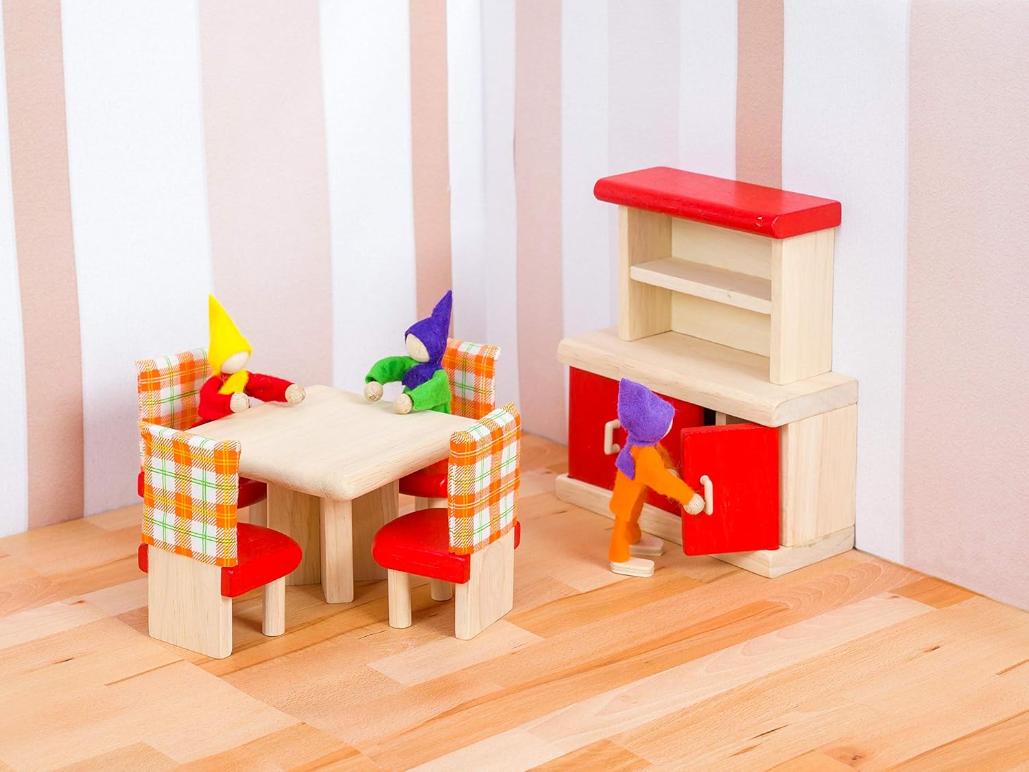 PlanToys® Dollhouse Furniture & Family Bundle | Classic Wooden Bedroom, Kitchen & Dining Room Sets with Dollhouse Family Figures | Montessori Pretend Play Eco-Friendly Accessories for Imaginative Play