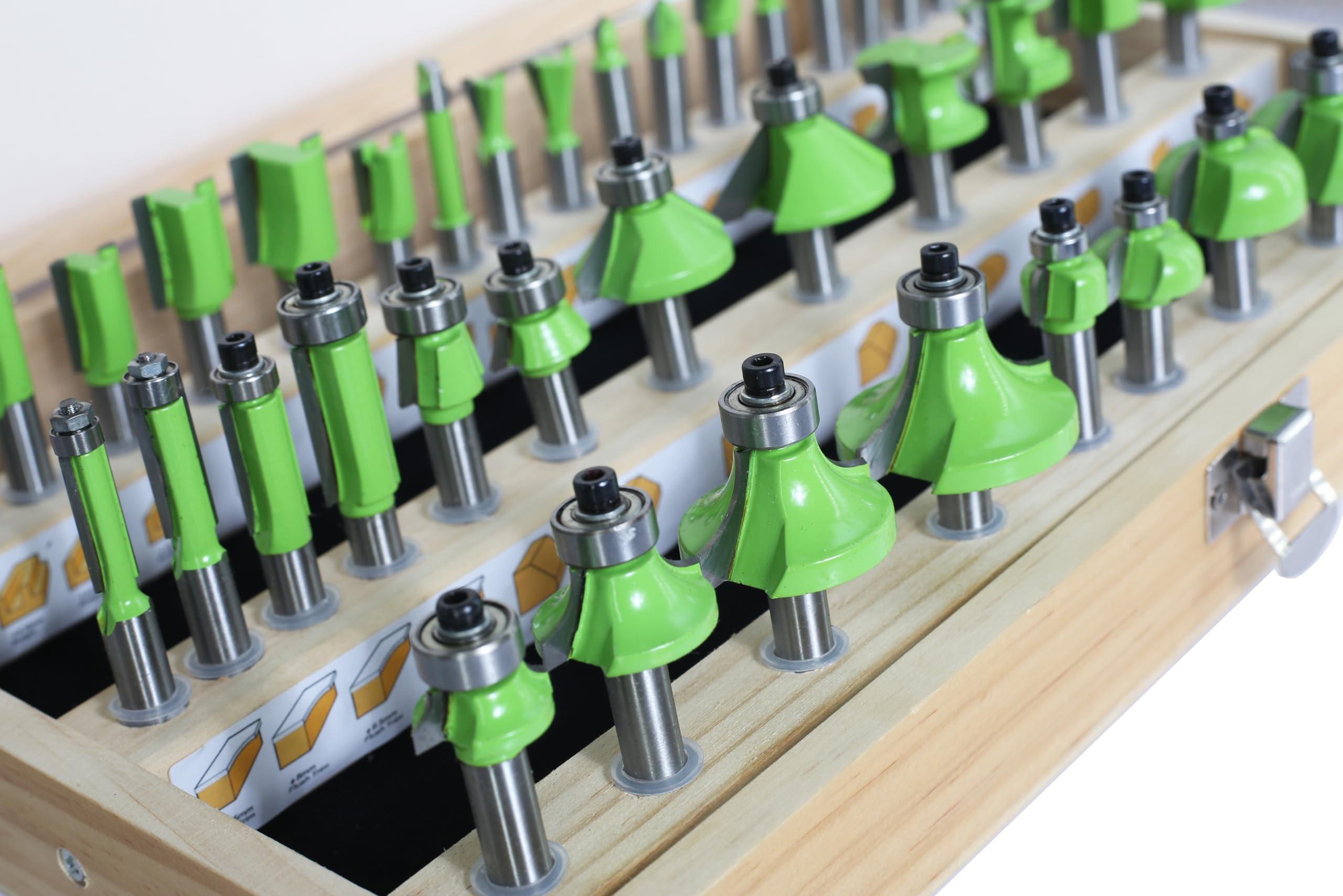 sardon セット AKYLIN Zestaw frezów 40-częściowy, frezarka górnowrzecionowa