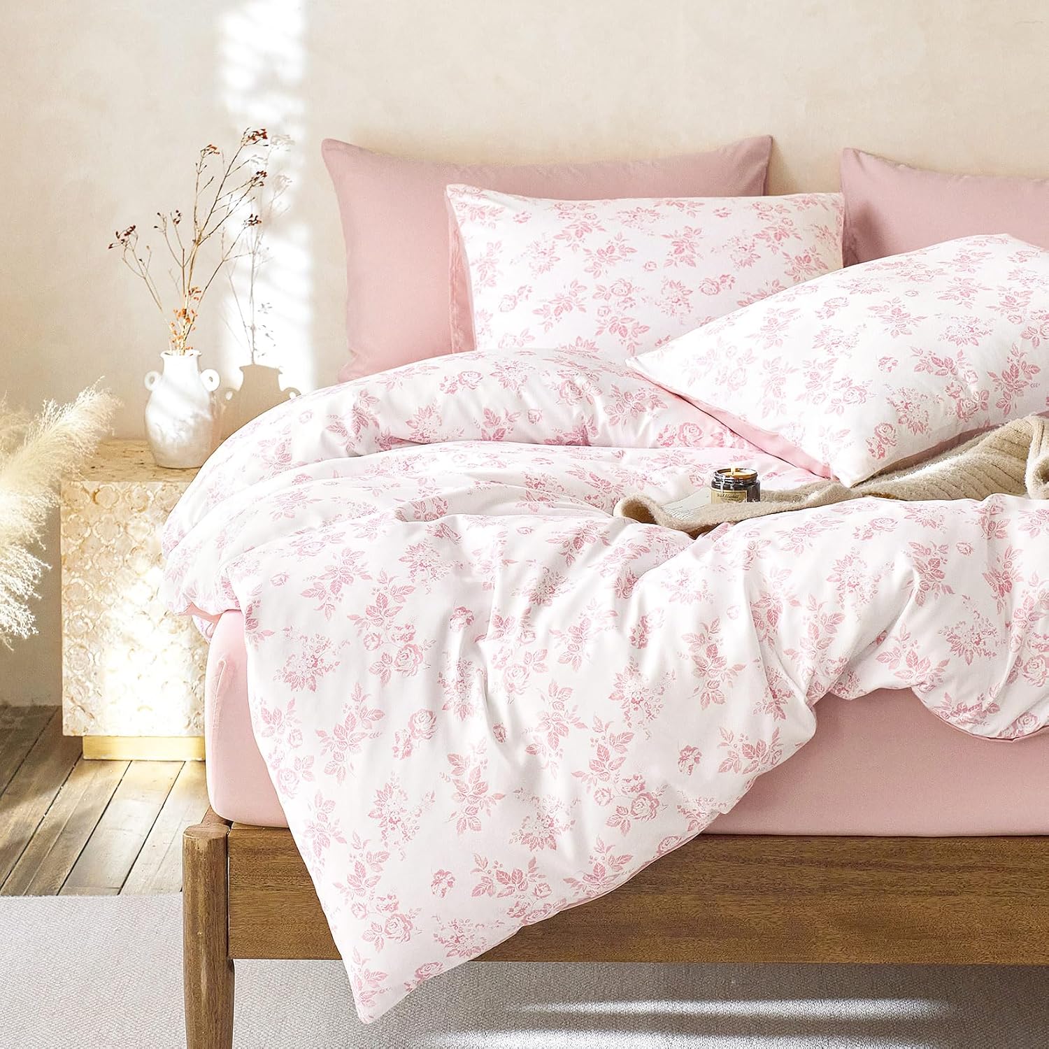 Wake In Cloud - Cottagecore Duvet Cover Set, Floral Vintage Flower Shabby Chic Coquette Aesthetic for Women Teen Girls, Soft Lightweight Bedding, 3-Piece, Pink, Twin/Twin XL Size - Image 4