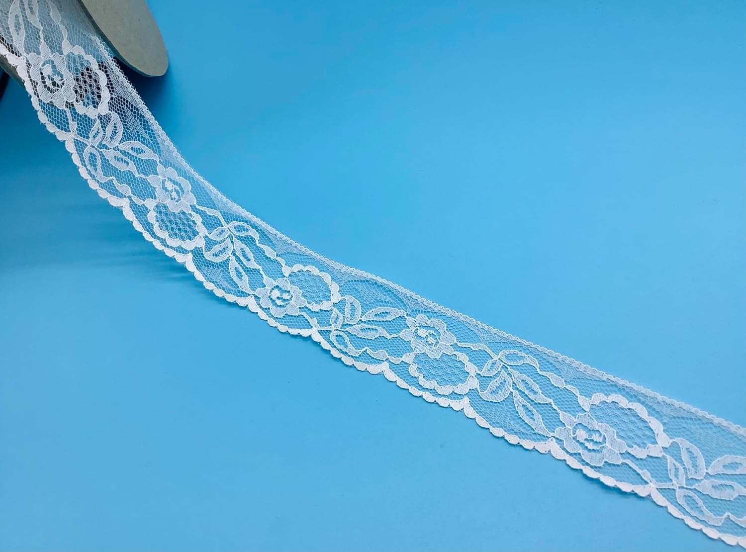 White 1-1/2" Lace Edge with Flowers & Leaves - 12 Yards