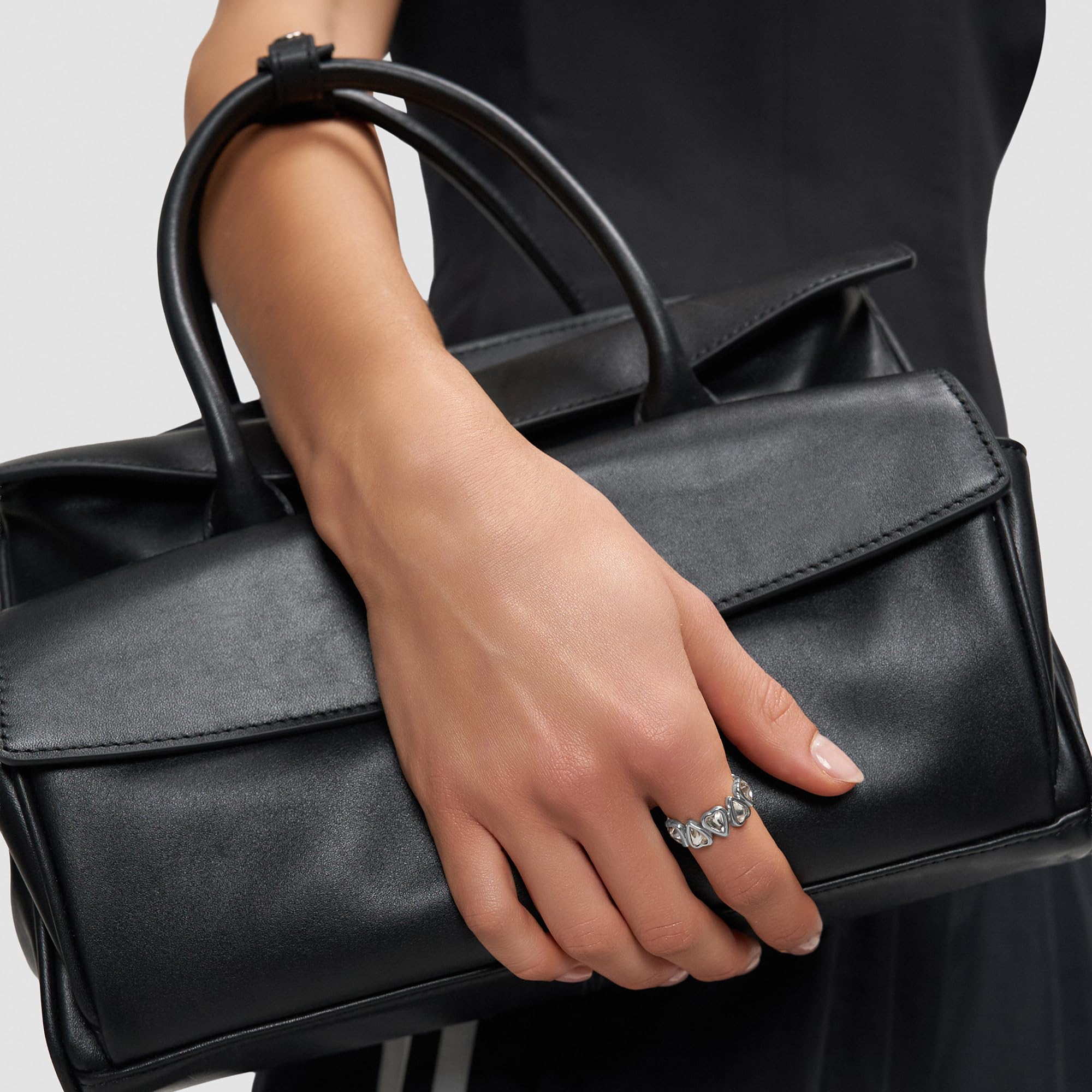 LIEBESKIND BERLIN Damen Ringe – Ringe aus Edelstahl mit Glass Herz-Motiv