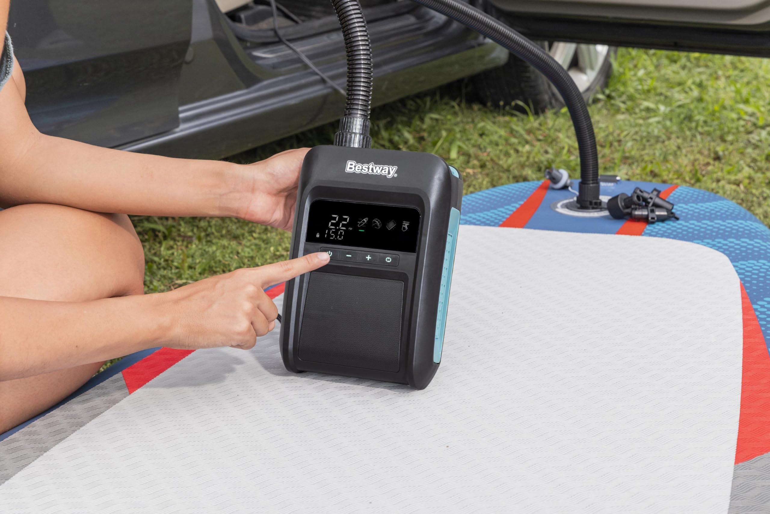 Bestway Powergrip Hochdruck-Elektropumpe 20 PSI – Elektrische 12V SUP Pumpe für Stand Up Paddle Boards, Schlauchboote & Luftmatratzen, Autoanschluss, 250 l/min