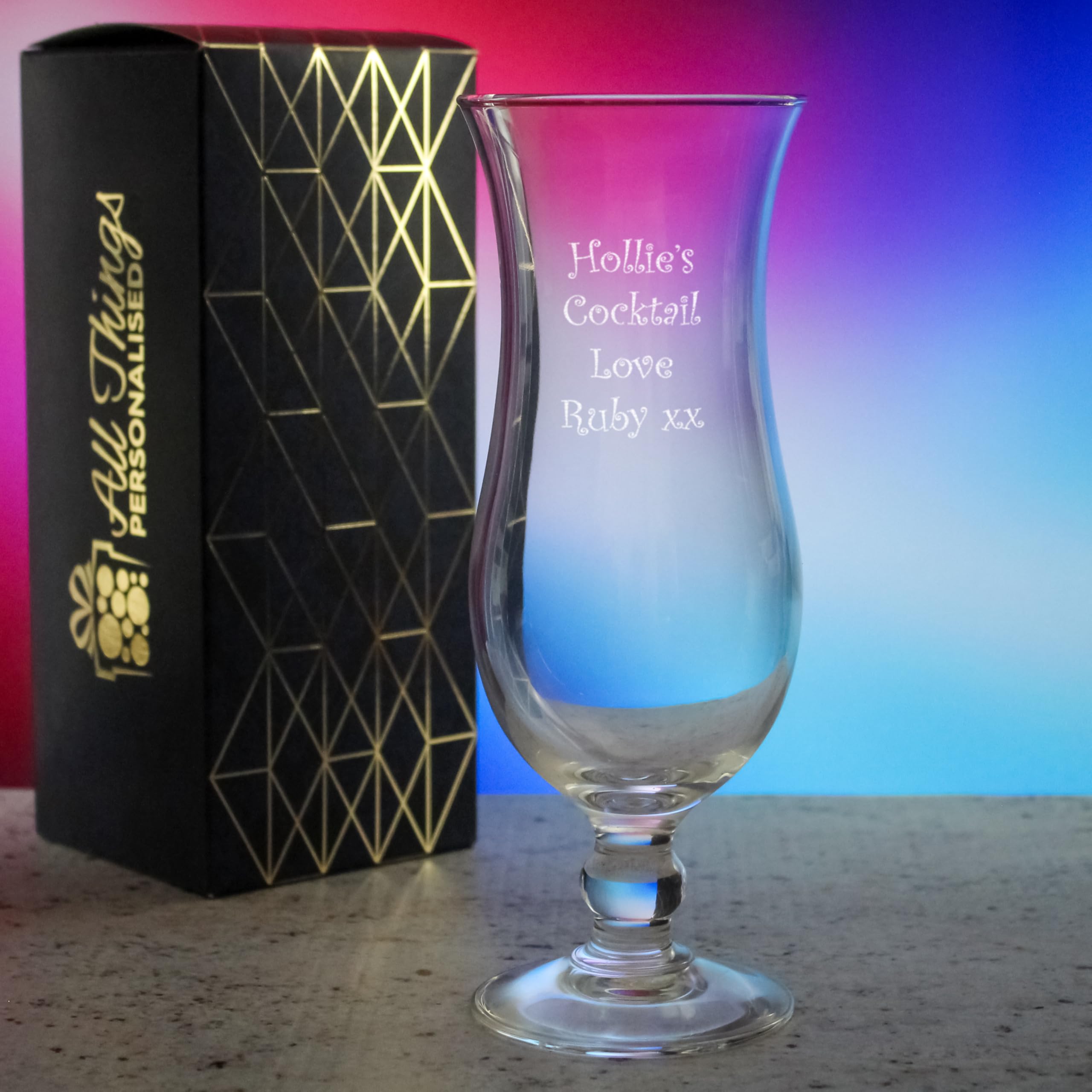 Verre à cocktail fin gravé au laser - Personnalisable avec n'importe quel nom ou message - Coffret cadeau inclus - Souvenir sur mesure pour toute occasion