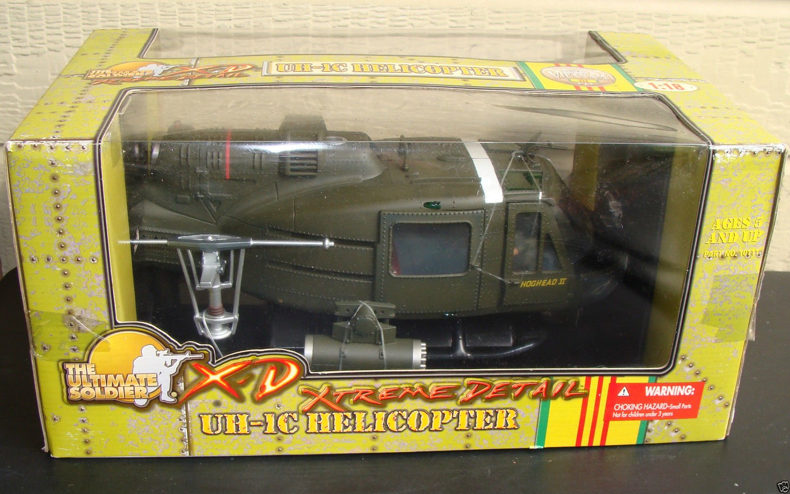 Amazon | Ultimate Soldier XD Xtreme Detail UH-1C ヘリコプター