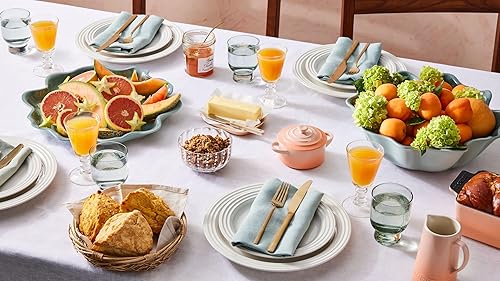 Miniatura 3 de Le Creuset Juego de 4 platos de cerámica, 10.5 pulgadas cada uno, color blanco