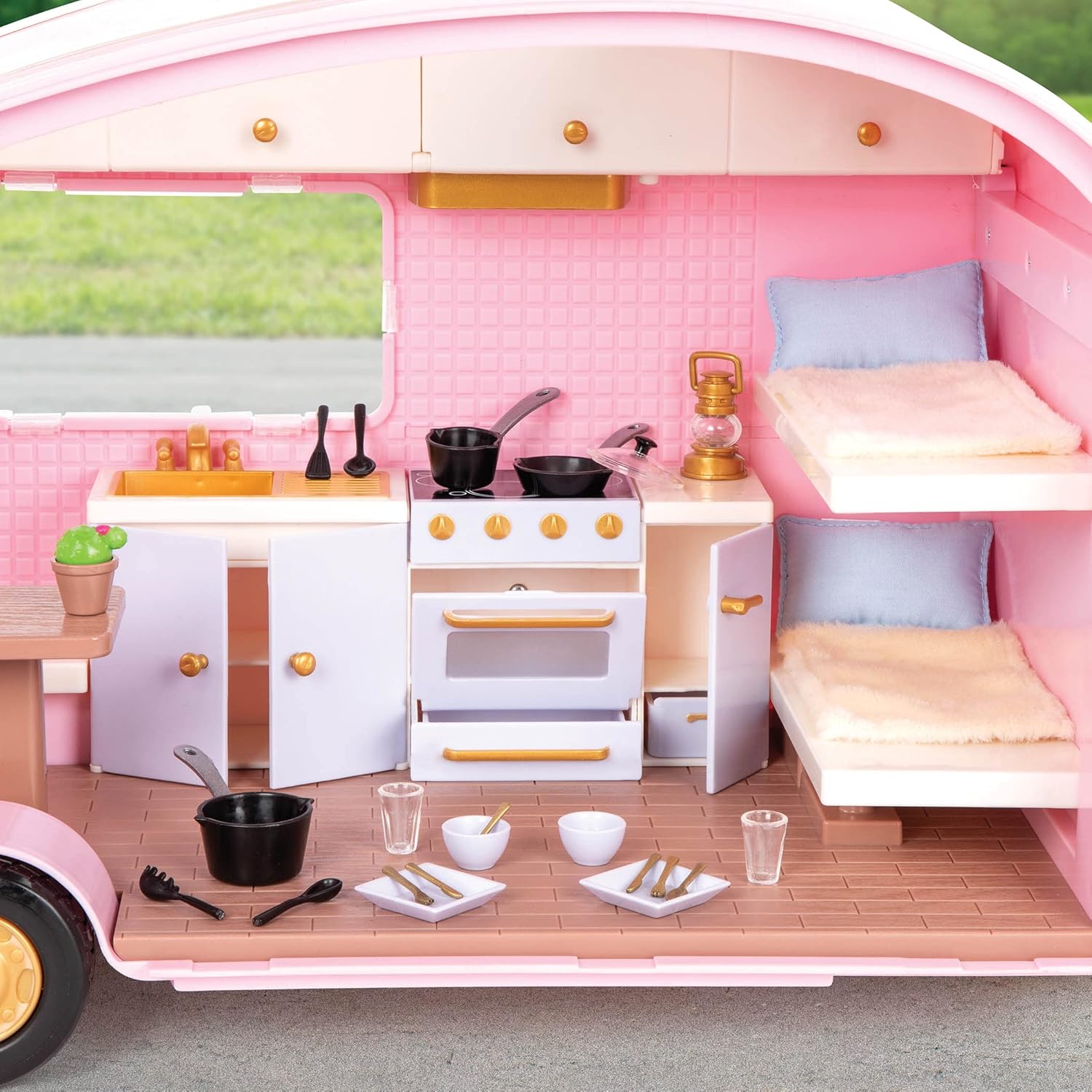 Lori – Eliza's Glamping Set – Mini Doll, Camper & Car – 6-Inch Doll & Camping Accessories – Camping Trailer & Convertible Car – Playset for Kids – 3+ Years