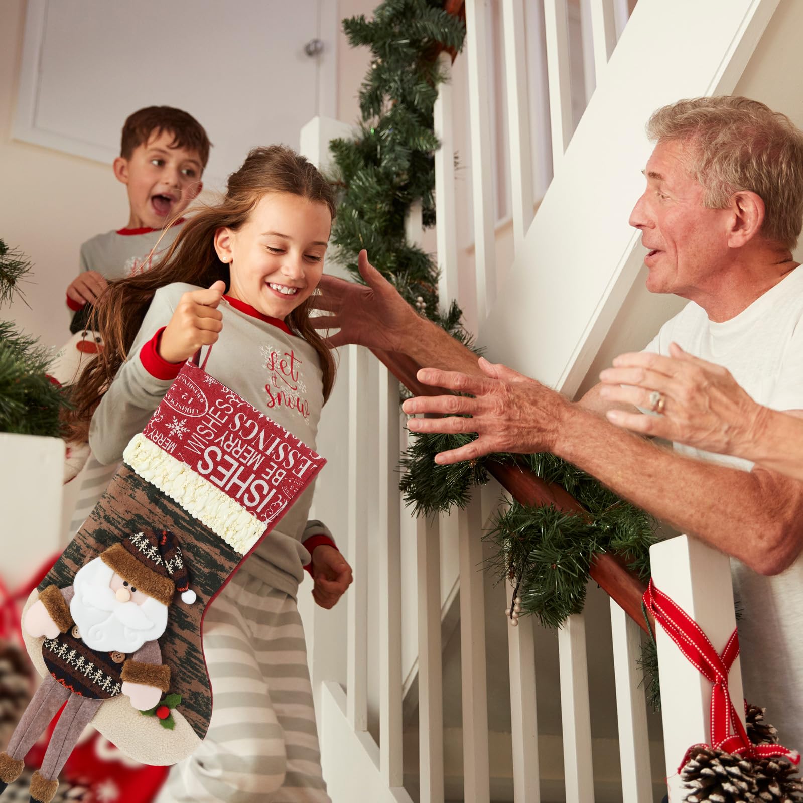 Foaincore Weihnachtsstrümpfe mit 6 Stück Weihnachtsstrumpfhalter aus Zinklegierung, 3D-Weihnachtsmann, Schneemann, Rentier, Kamin, verstellbare Halterungen für Weihnachten, Familie, Urlaub, Kaminsims