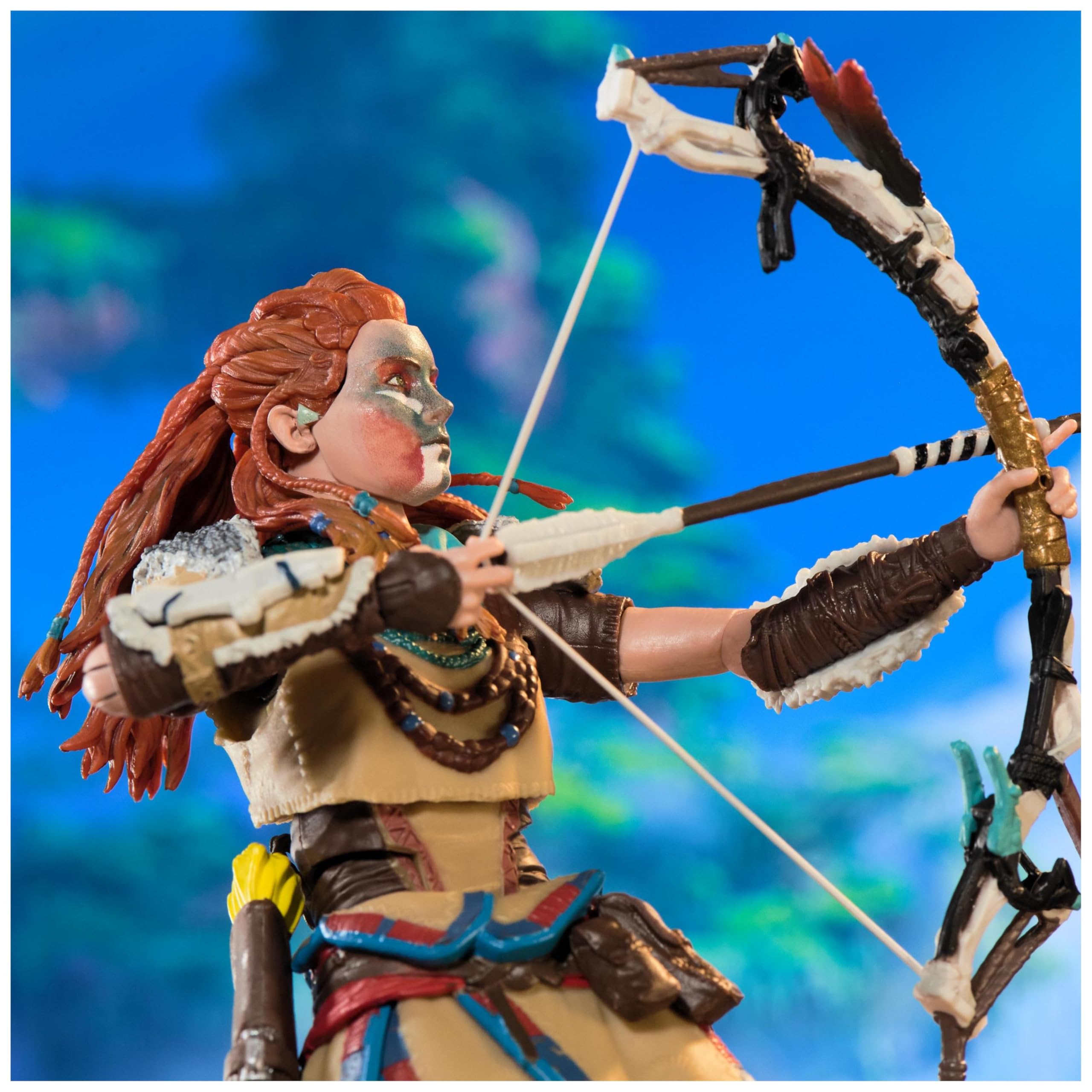 Playstation Horizon Forbidden West, Figura de acción de Lujo de Aloy de 15 cm con 15 Accesorios, The Shapes Collection, para Fans y coleccionistas de la PS5 a Partir de 17 años
