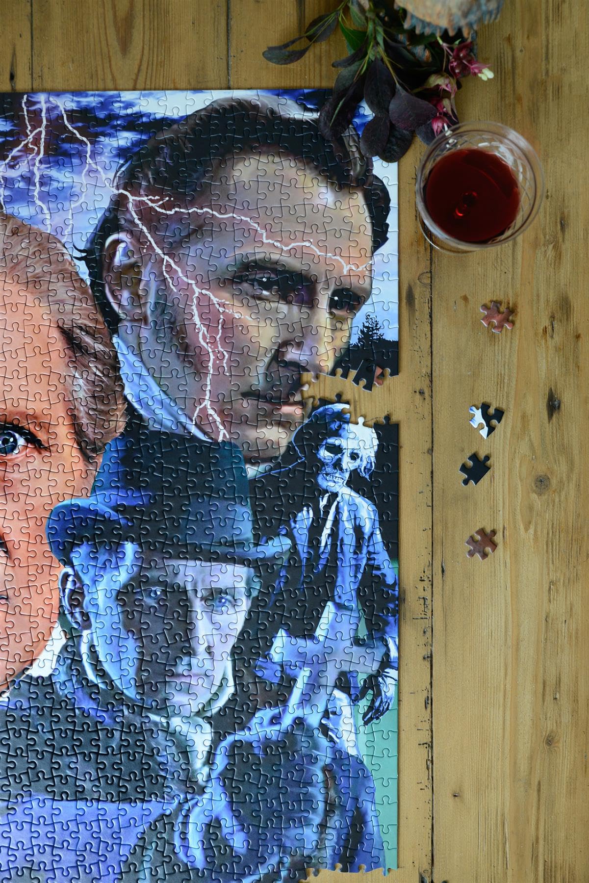Puzzle Horror 1000 Pezzi - Peter Cushing: Tributo Ai Film Classici Cult - 66x50 Cm - Edizione Collezionisti