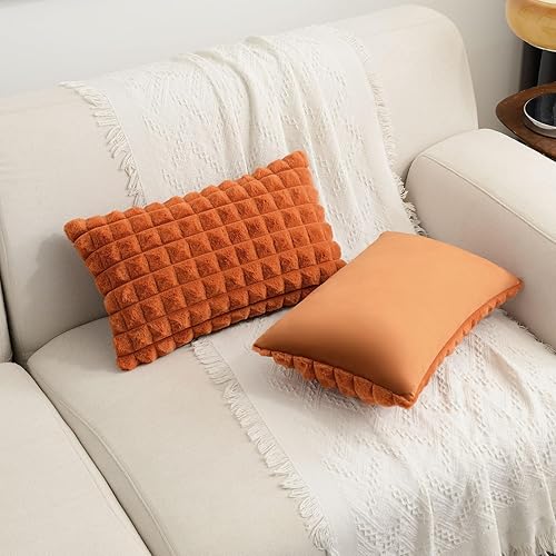 Miniatura 118 de FUTEI Juego de 2 fundas de almohada decorativas color camello de 18 x 18 pulgadas, fundas de cojín cuadradas, piel sintética de conejo esponjosa