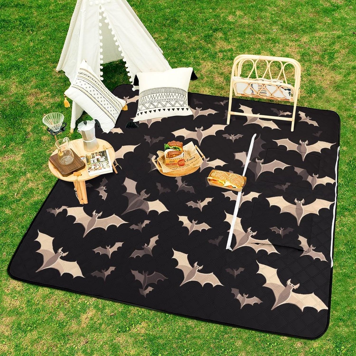 Halloween Flying Bats Picnic Blanket with Zipper Water Resistant Sand Free Picnic Mat Washable Foldable Easy Carry Beach Blanket for Lawn Beach Hiking Camping