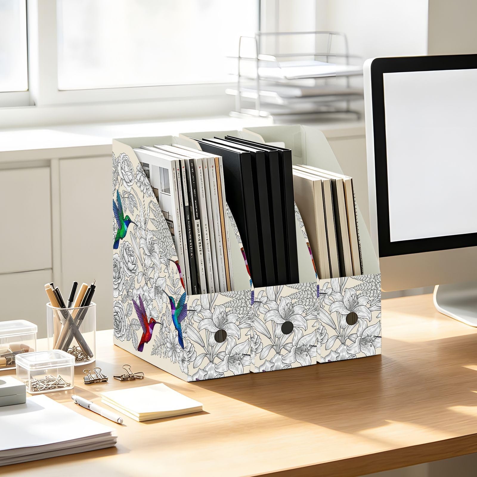 Organizer da scrivania in plastica beige con uccellini ad acquerello