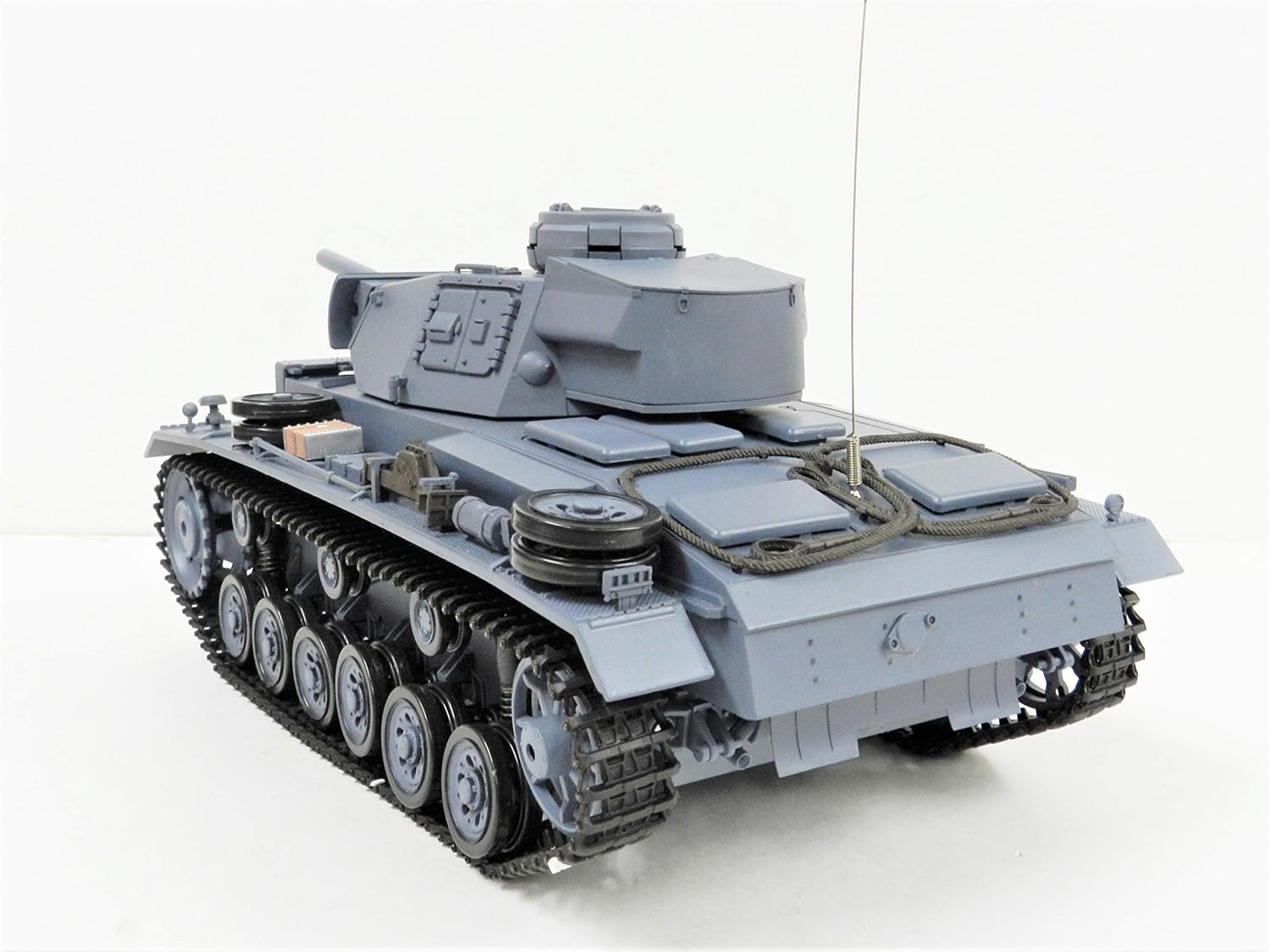 ヘンロン3号突撃砲1／16．その他改造パーツ沢山 ヘンロン3号突撃砲1／16．その他改造パーツ沢山 - メルカリ