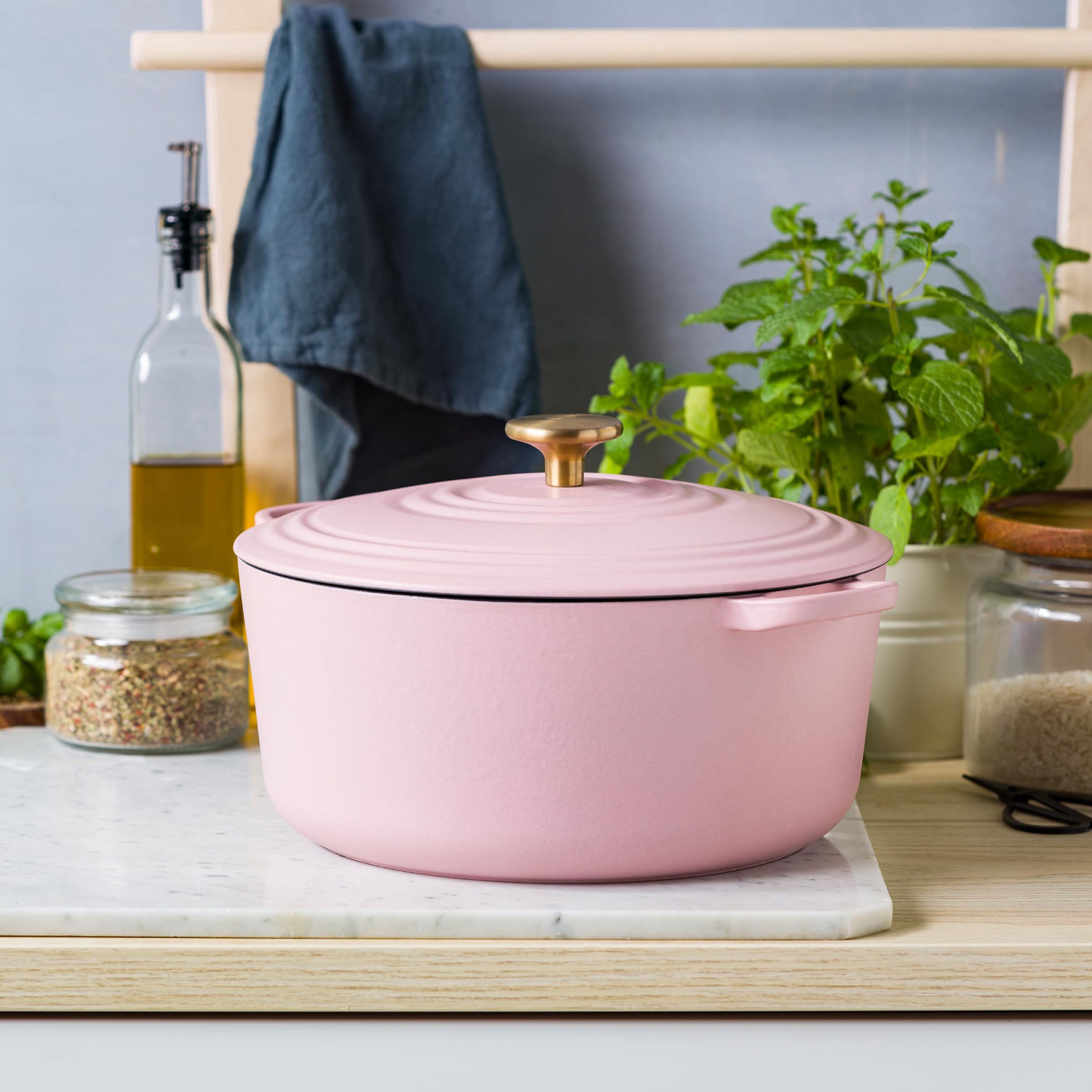 BK Cookware Bourgogne Cocotte à induction, en fonte émaillée avec couvercle, passe au four et au lave-vaisselle, 28 cm/6,7 l, rose pâle