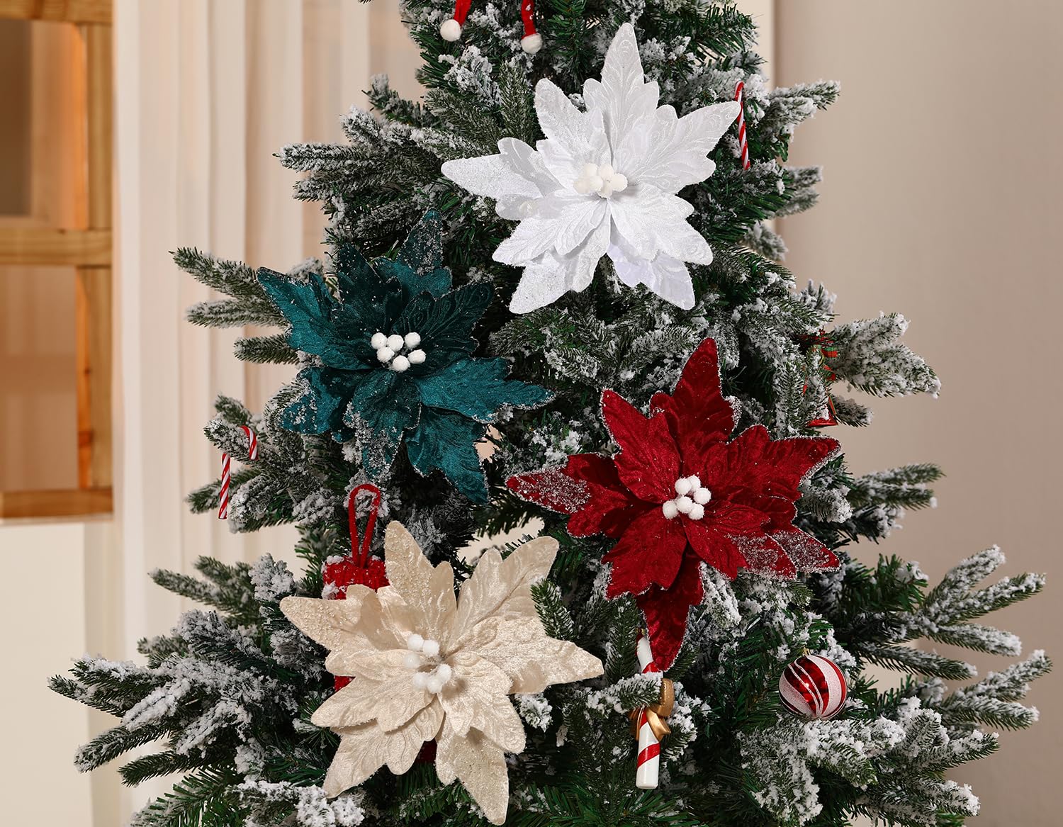 Lot de 6 grandes fleurs de poinsettia artificielles en velours pour décoration de Noël, Nouvel An, mariage, 30 cm (blanc)