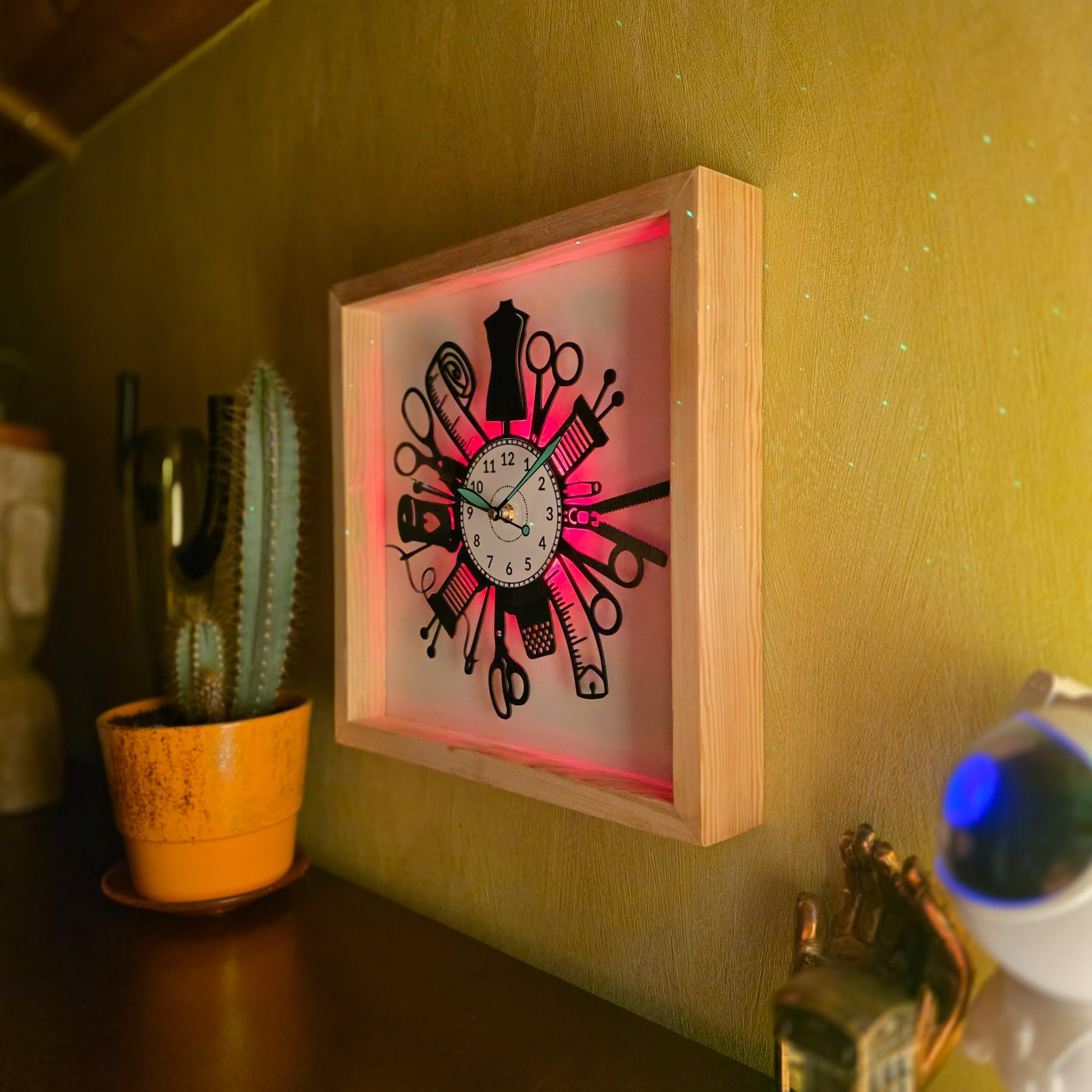 Zegar ścienny do maszyny do szycia LED RGB drewniana rama 35 x 35 cm płyta winylowa dekoracyjny zegar ścienny prezent urodzinowy dla krawcowej krawiectwa do szycia studia rzemieślniczego