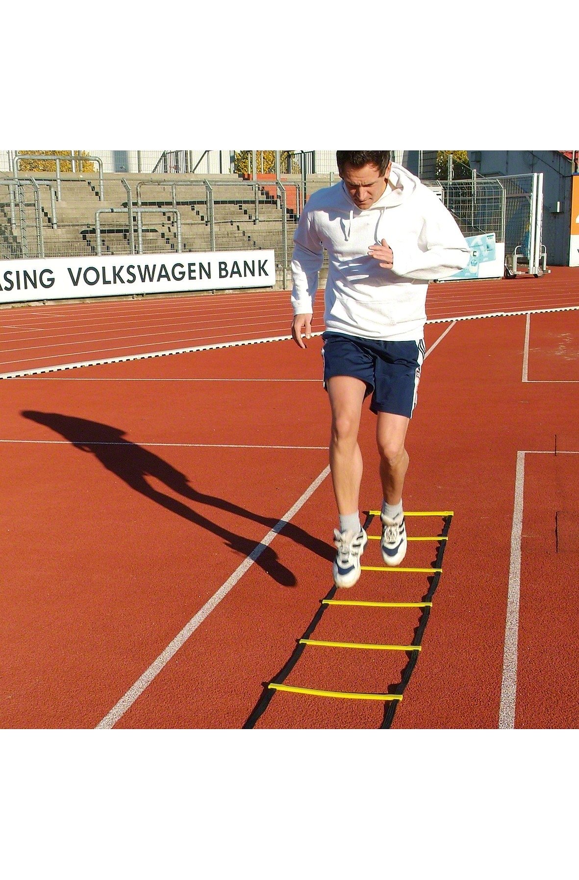 Sport-Thieme Koordinationsleiter Agility | Verstellbare Sprossenabstände | Inkl. U-Eisen | Für Sportplatz u. Turnhalle | Sporttraining für Verschiedene Sportarten