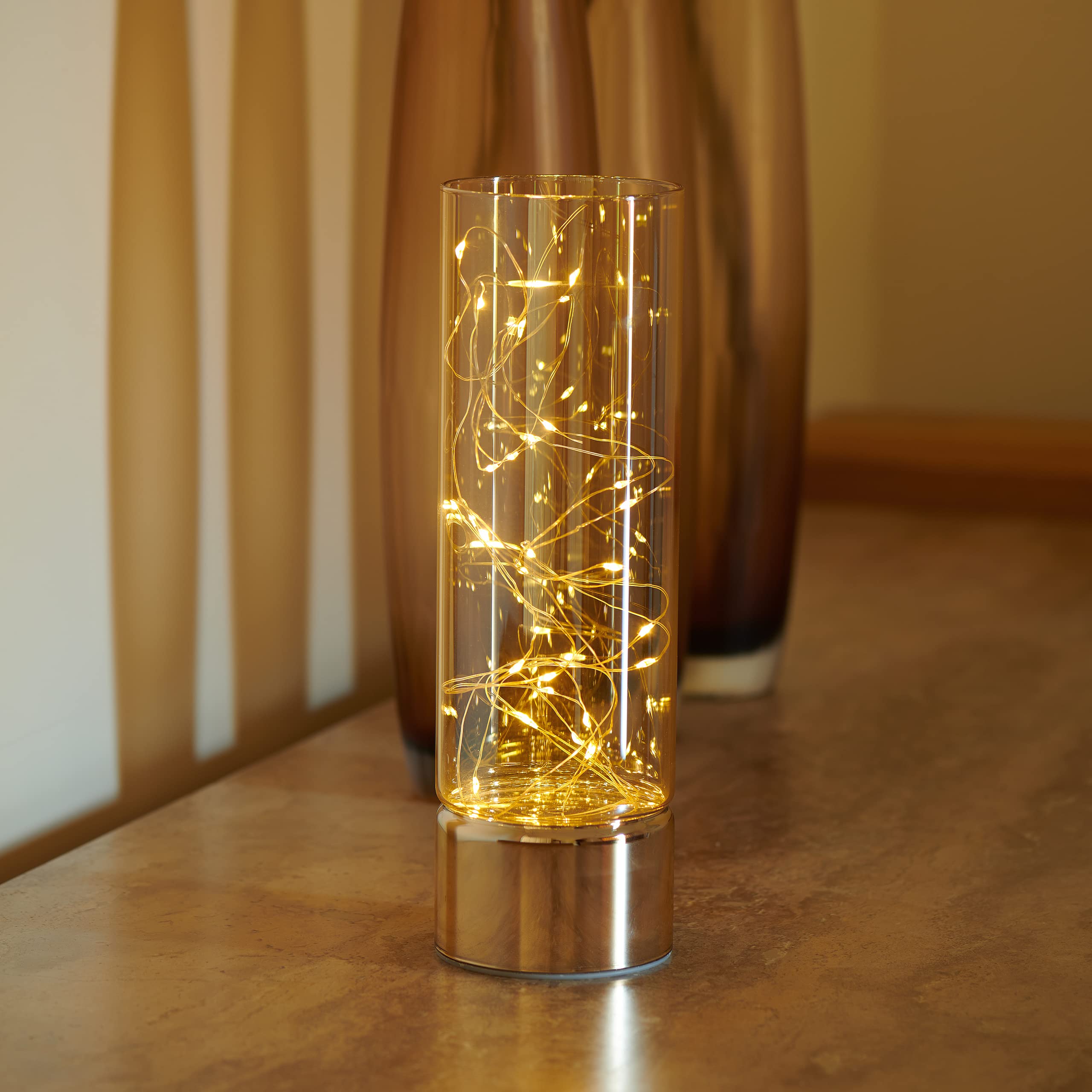 Auraglow Draht Lichterkette Glas Zylinder Laternen 3er Set, mit Timer | Warme LED Glühwürmchen im dekorativen Gefäß, kabellos, für Kaminsims, Regal, Schlafzimmer und Weihnachtsdeko