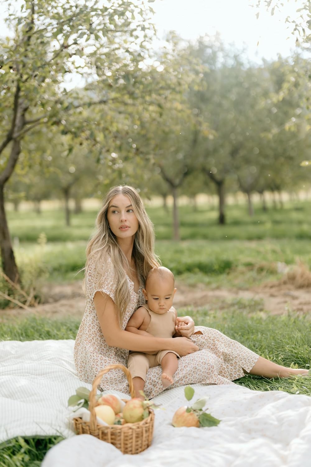 Oilo Sage Green Stripe Crib Quilt – Premium 5‑Layer Organic Cotton Muslin, Lightweight & Breathable Toddler Bed Quilt, Reversible Sage Green Nursery Bedding (45x60)