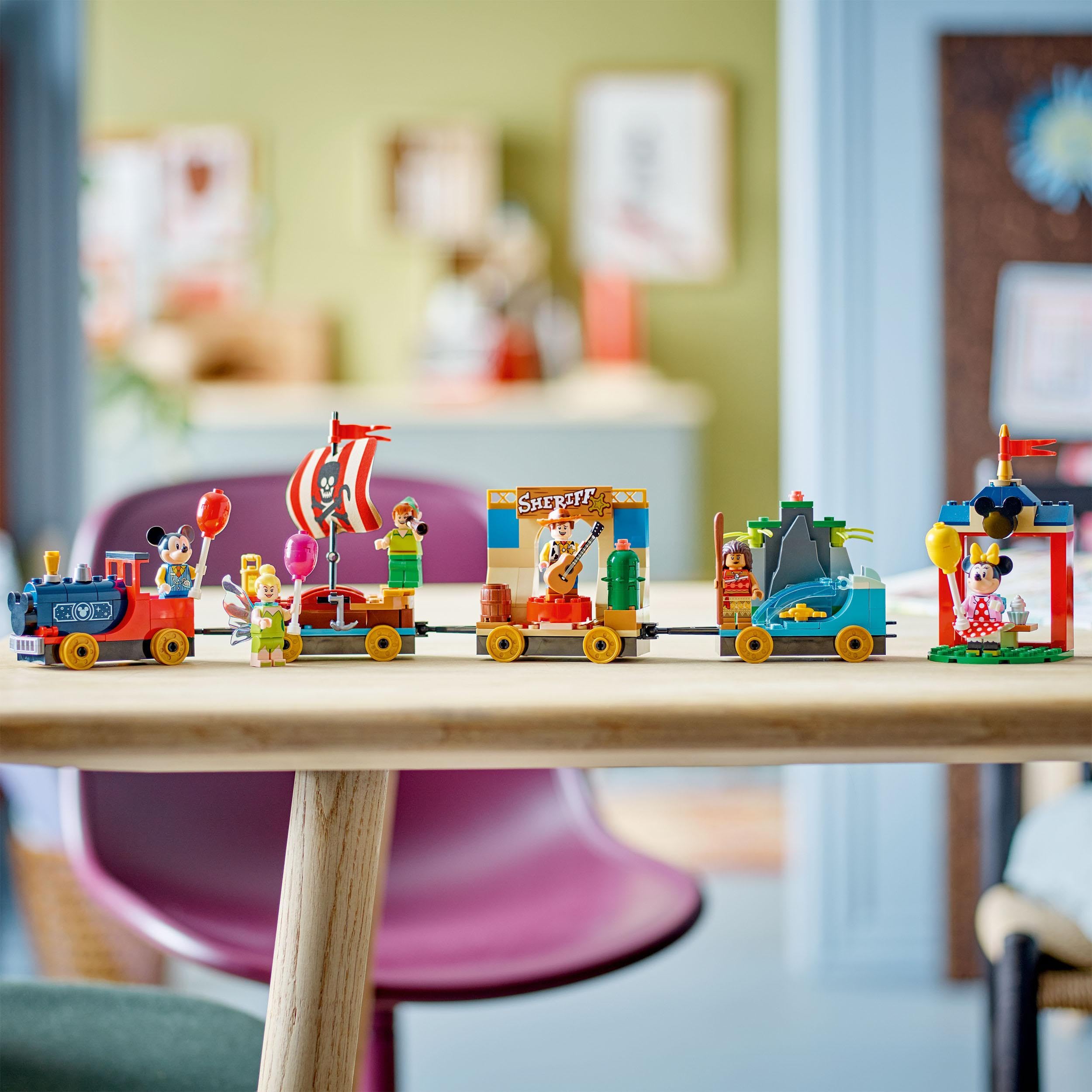 Amazon.com: LEGO 43212 Disney - Train full of fun with Vaiana