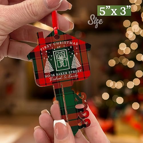 Miniatura 2 de Adorno de madera personalizado para la primera Navidad en nuestra nueva dirección del hogar, regalo personalizado de inauguración de la casa de